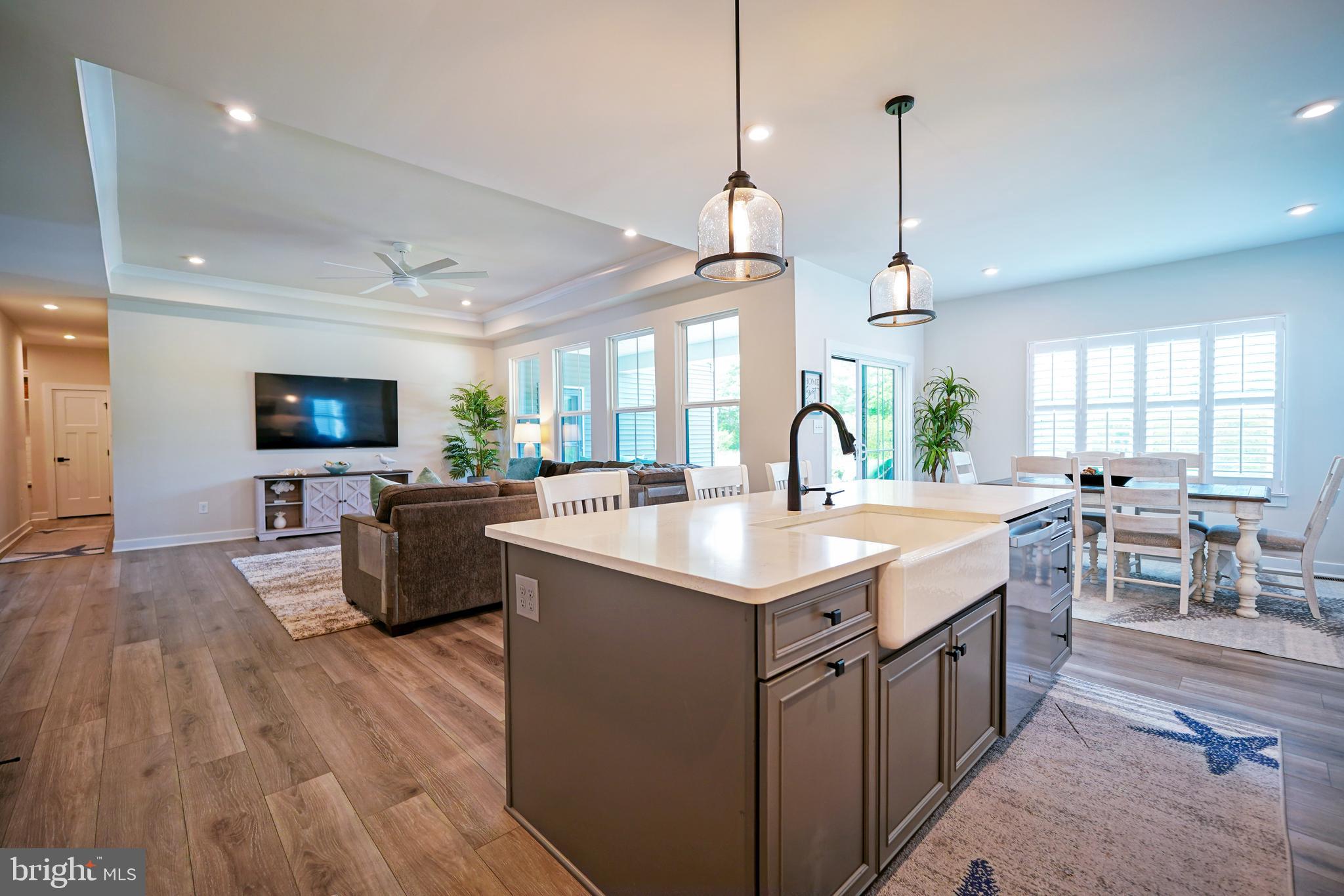 OCEAN MEADOWS - Residential