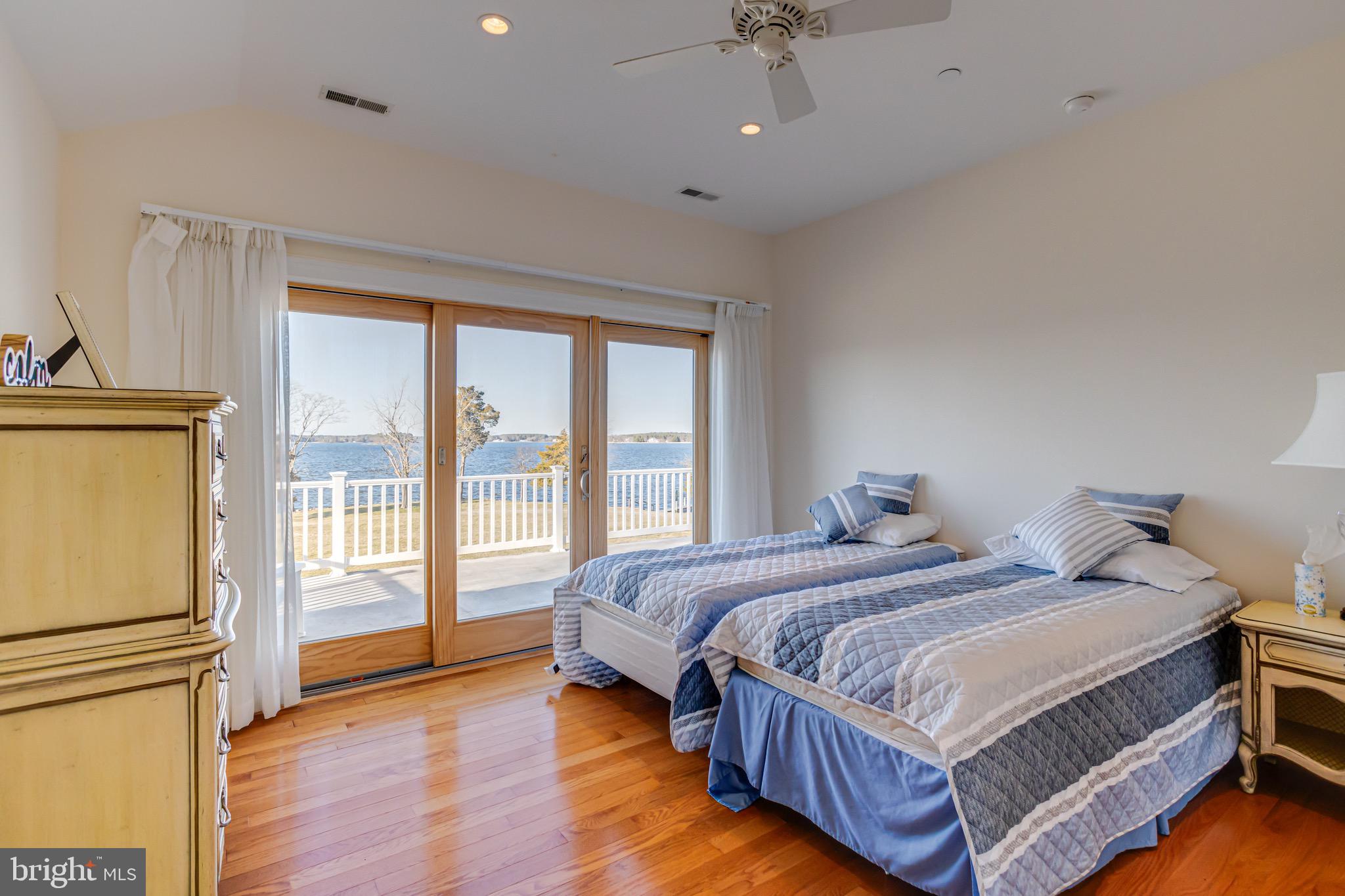 CEDAR POINT - Residential