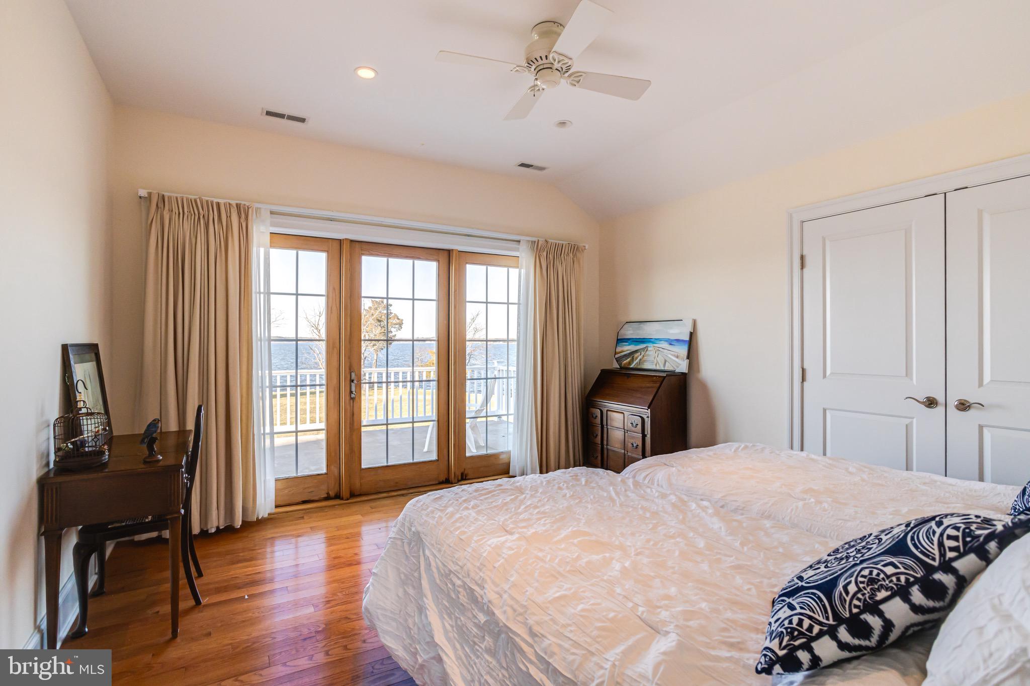 CEDAR POINT - Residential