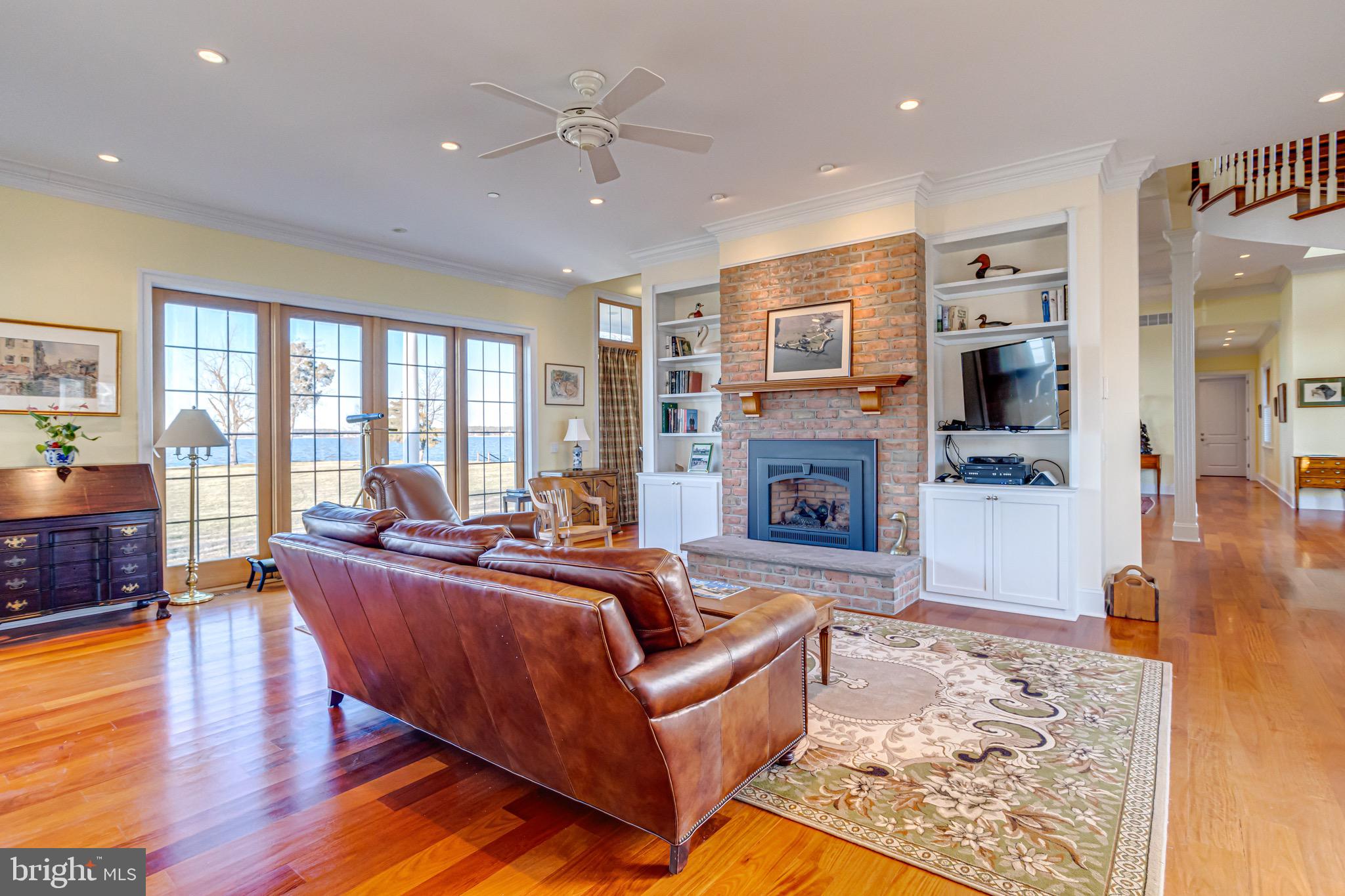 CEDAR POINT - Residential