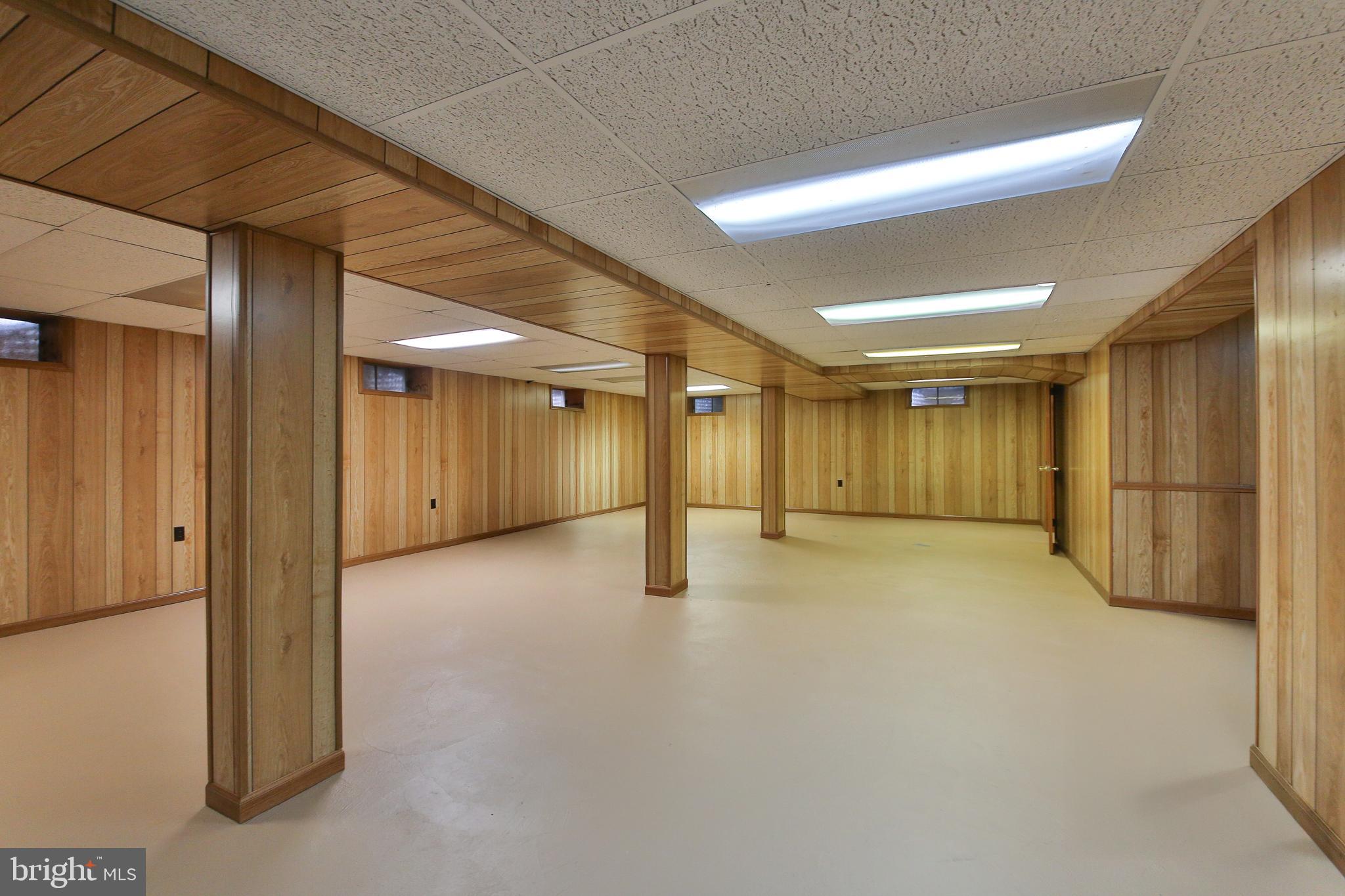 HUNTERS RUN - Residential