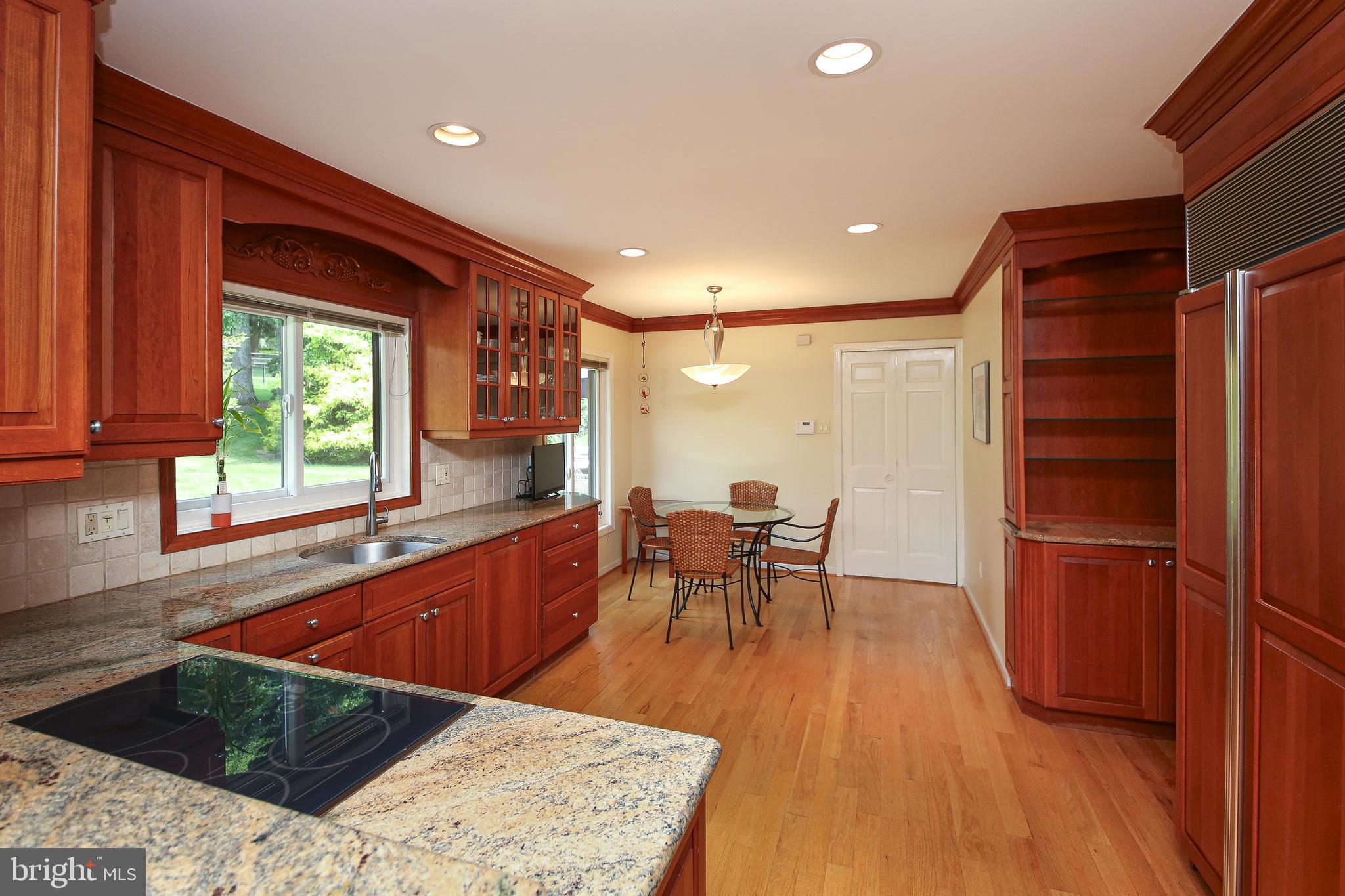 HUNTERS RUN - Residential