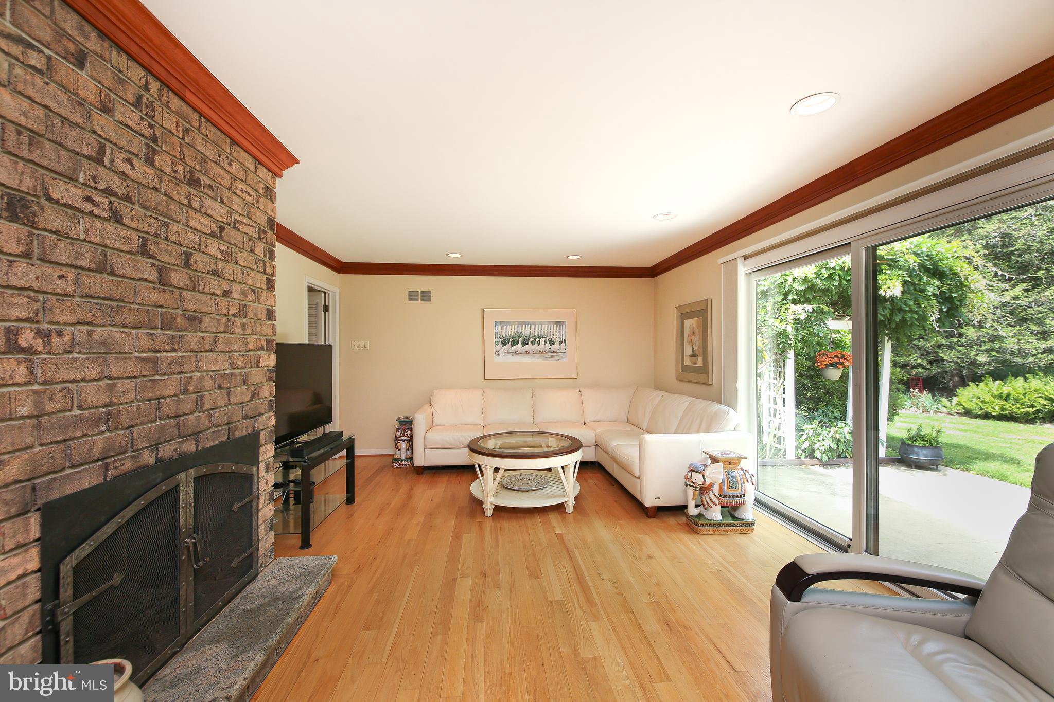 HUNTERS RUN - Residential