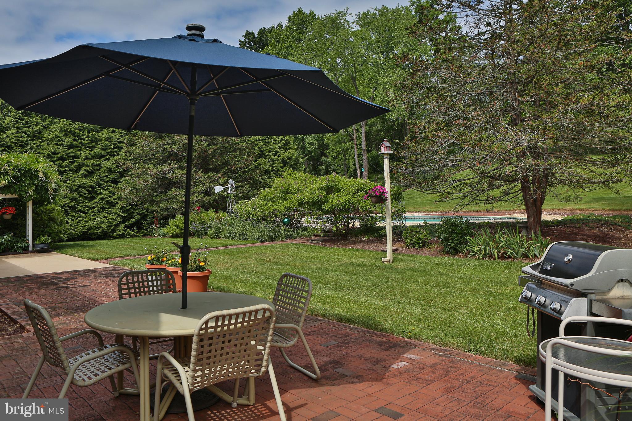 HUNTERS RUN - Residential