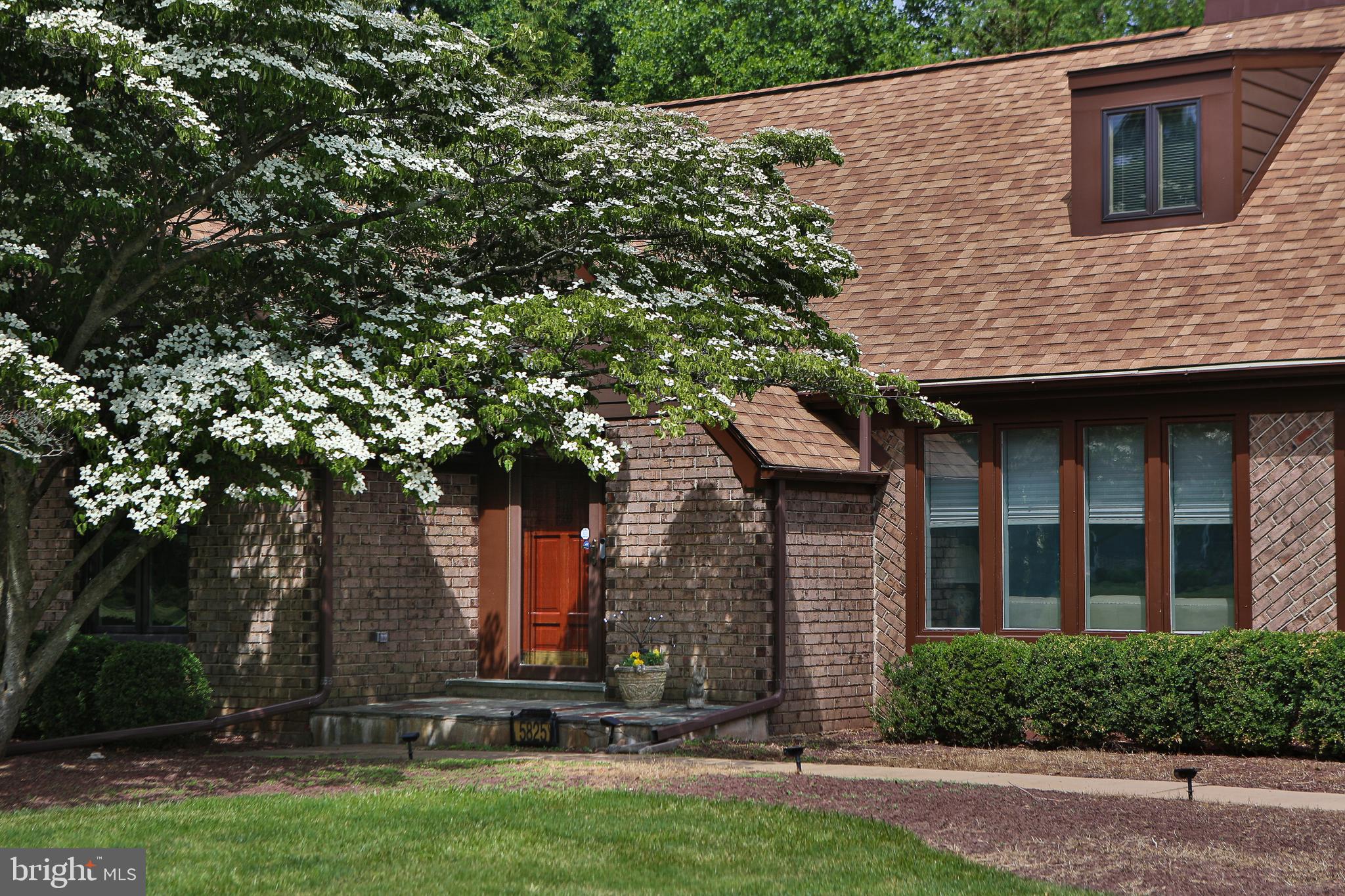 HUNTERS RUN - Residential