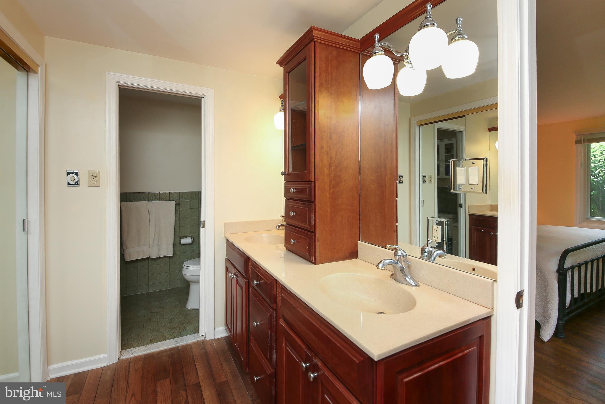 HUNTERS RUN - Residential