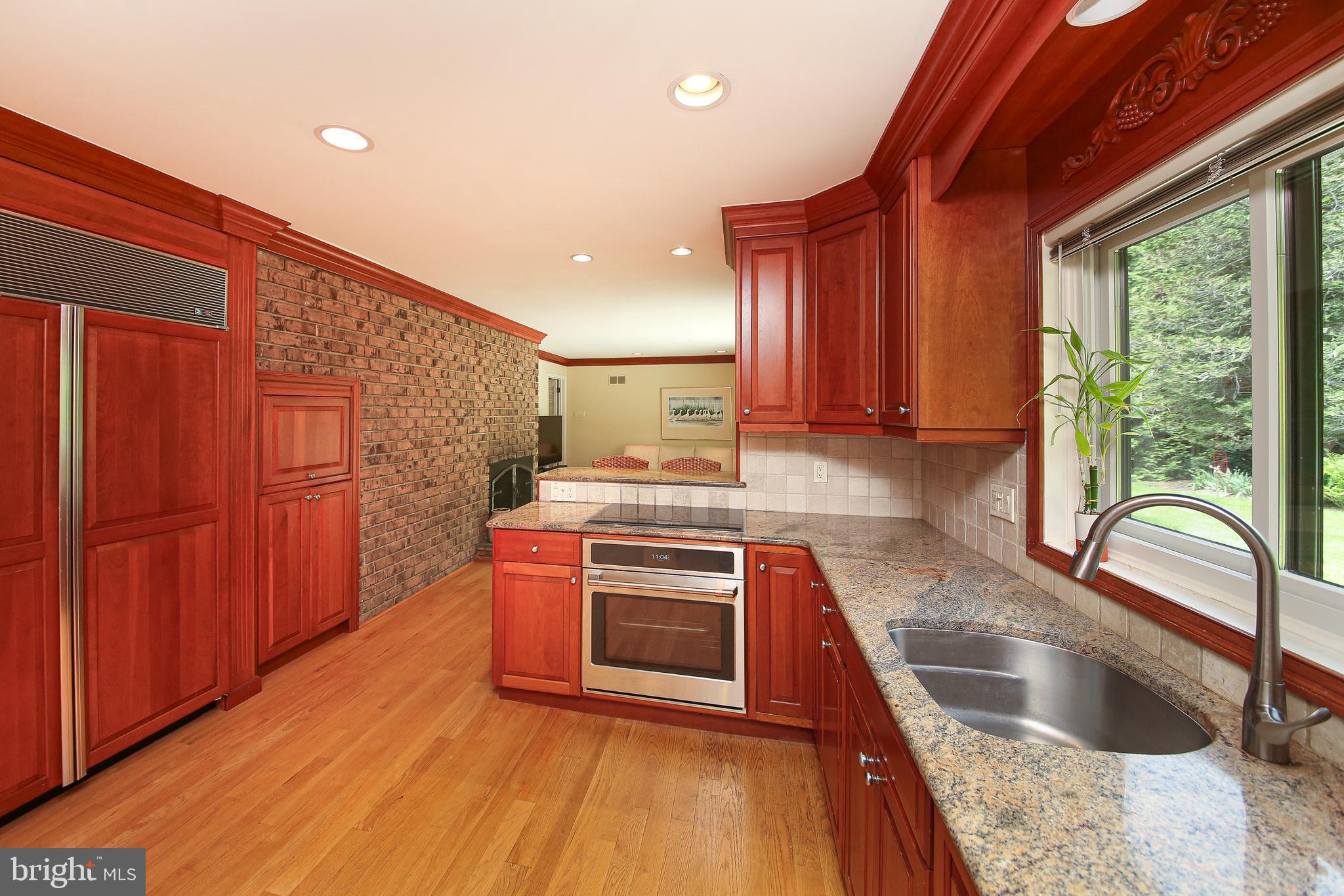 HUNTERS RUN - Residential