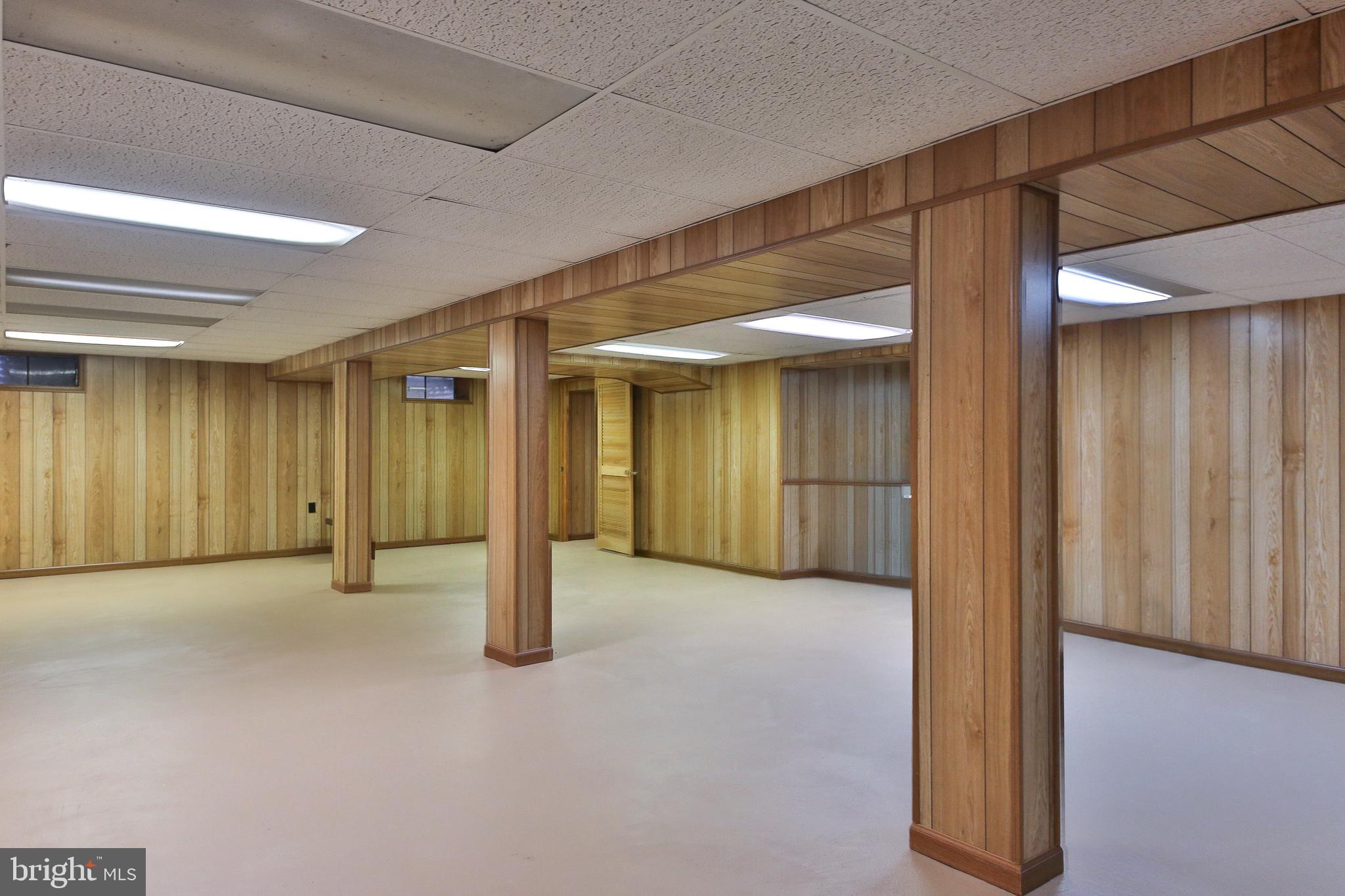 HUNTERS RUN - Residential