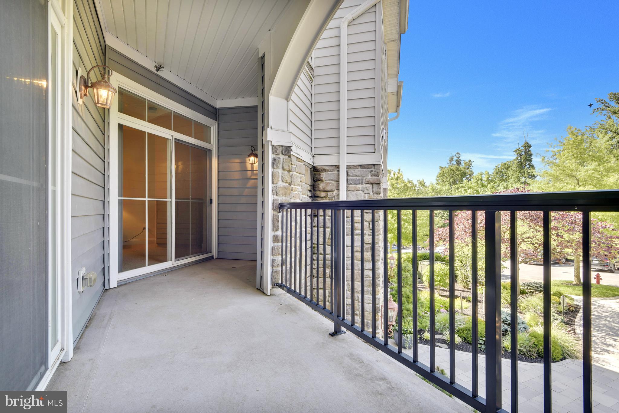 THE BLUFFS AT QUARRY LAKE - Residential