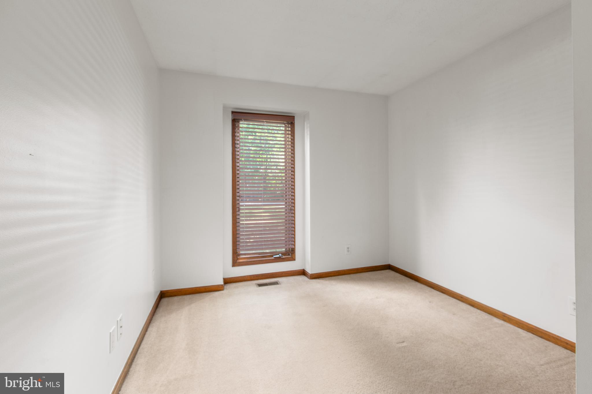 SHADE TREE - Residential