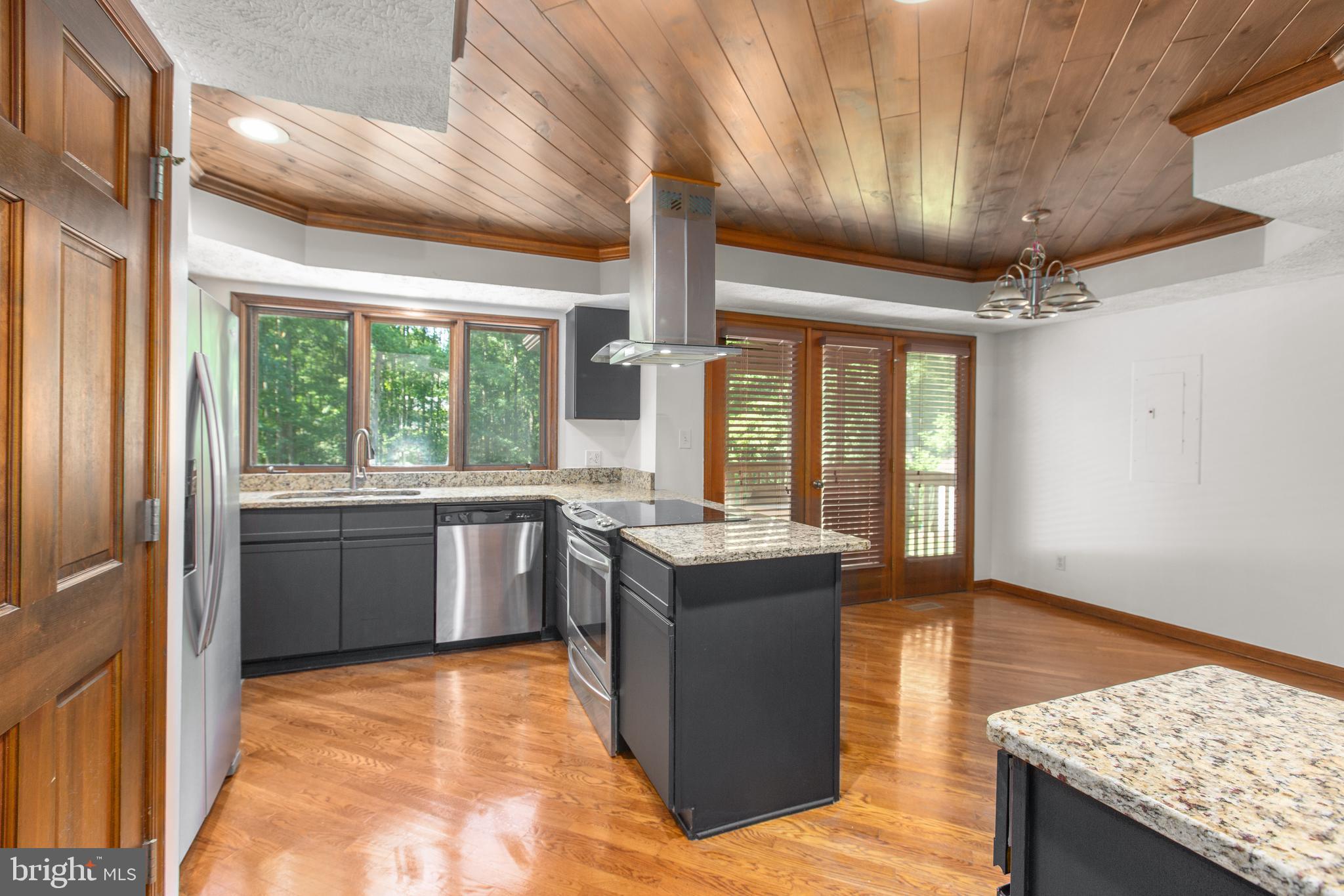SHADE TREE - Residential