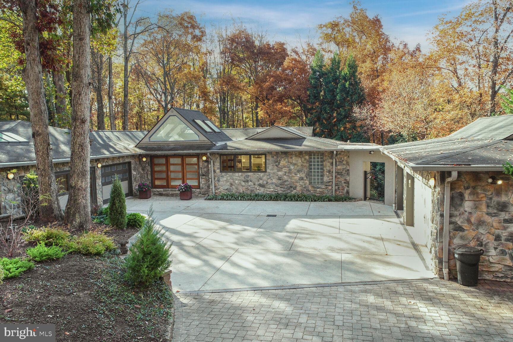 DARNESTOWN OUTSIDE - Residential