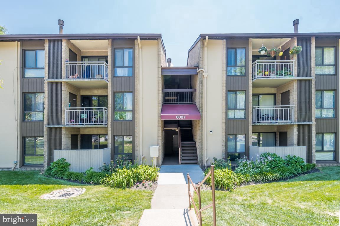 VILLAGE OF LONG REACH - Residential