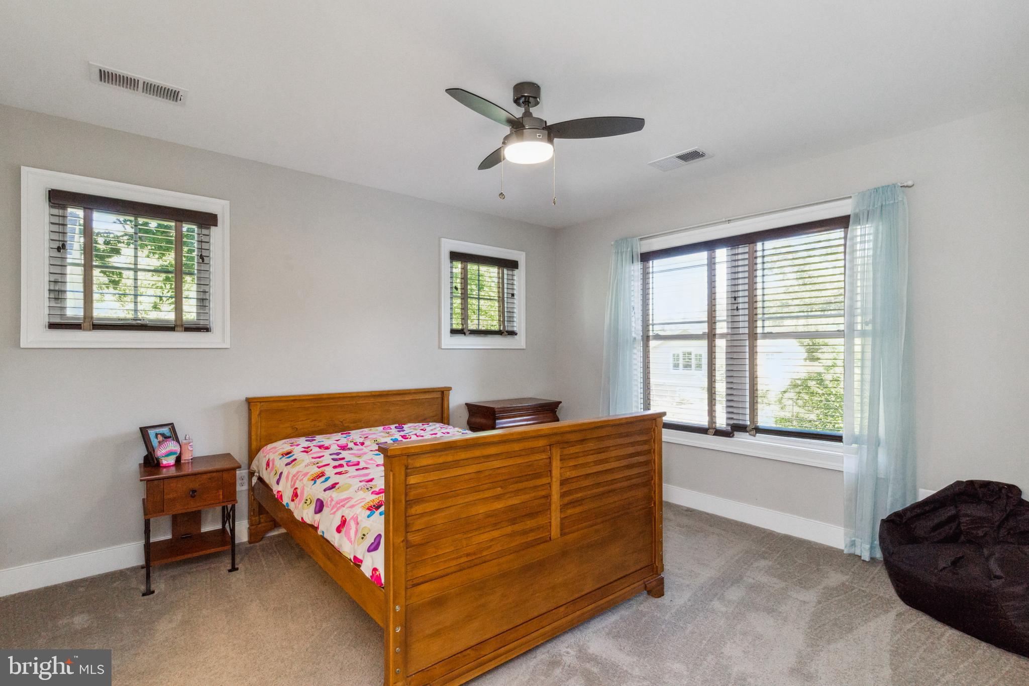 FALLS CHURCH CITY - Residential