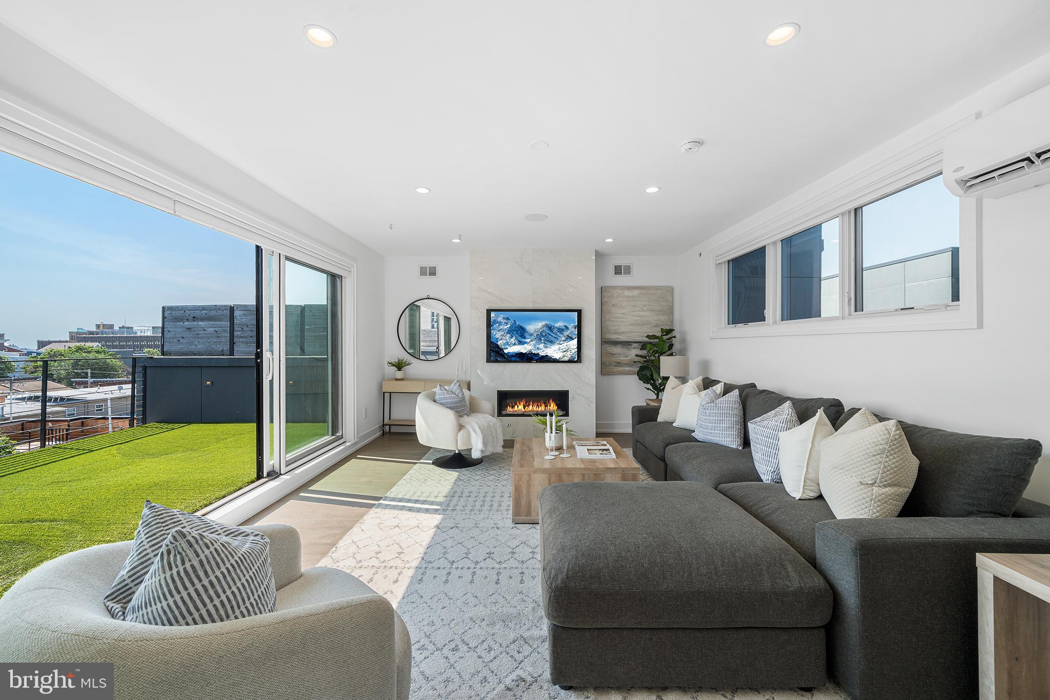 BELLA VISTA - Residential