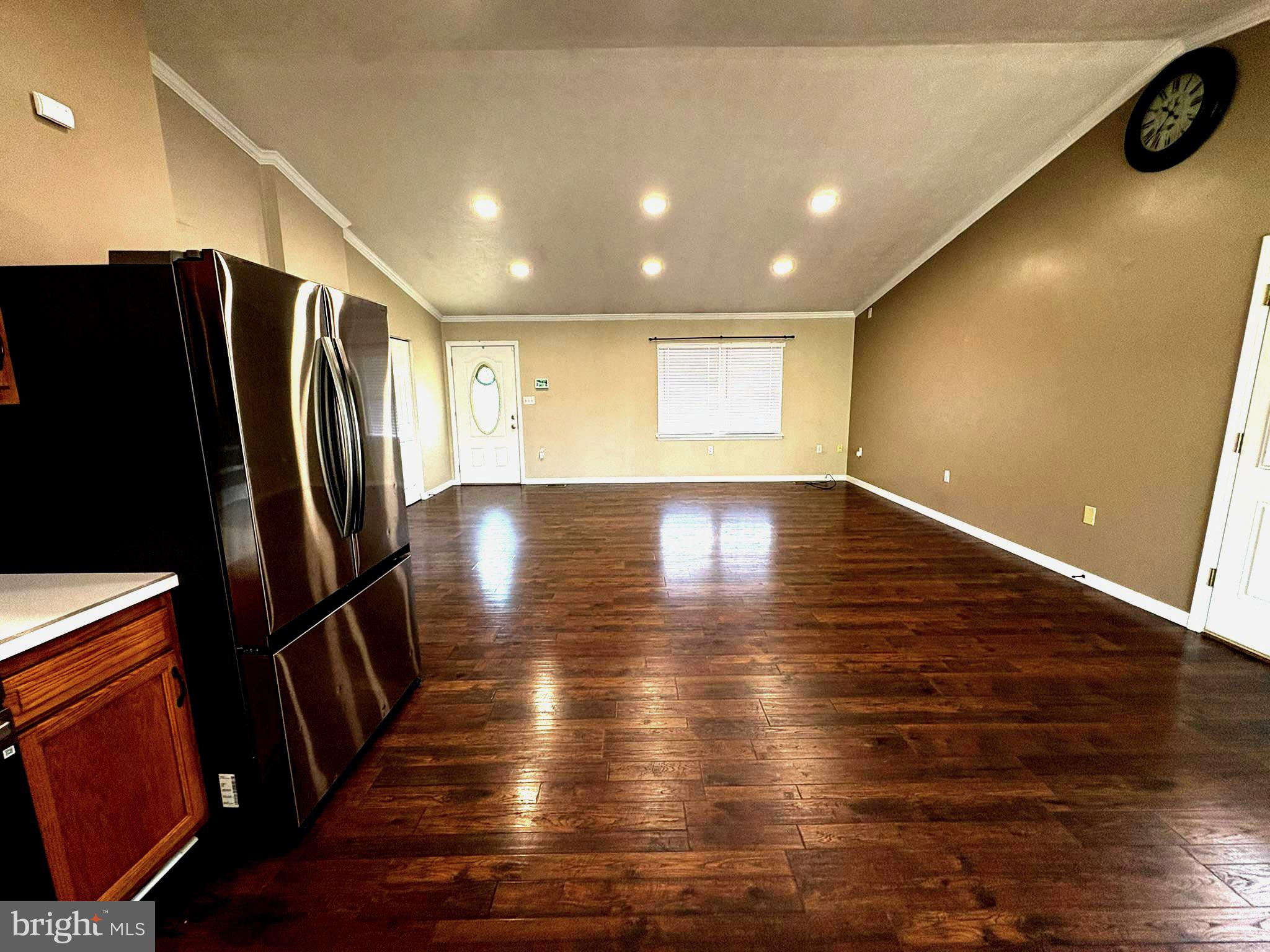 PENN STREET - Residential