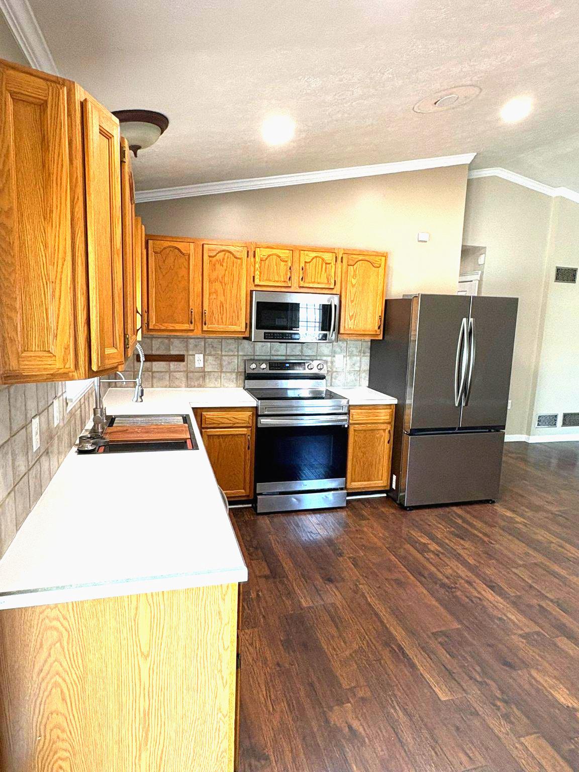 PENN STREET - Residential