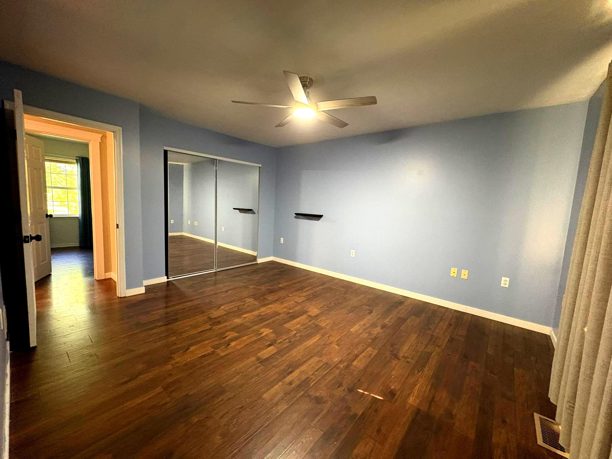 PENN STREET - Residential