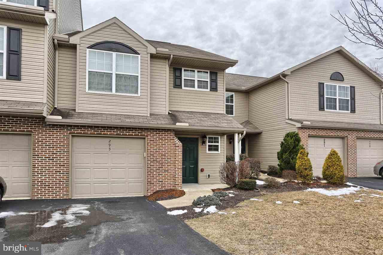 PINNACLE AT HERSHEY MEADOWS - Residential