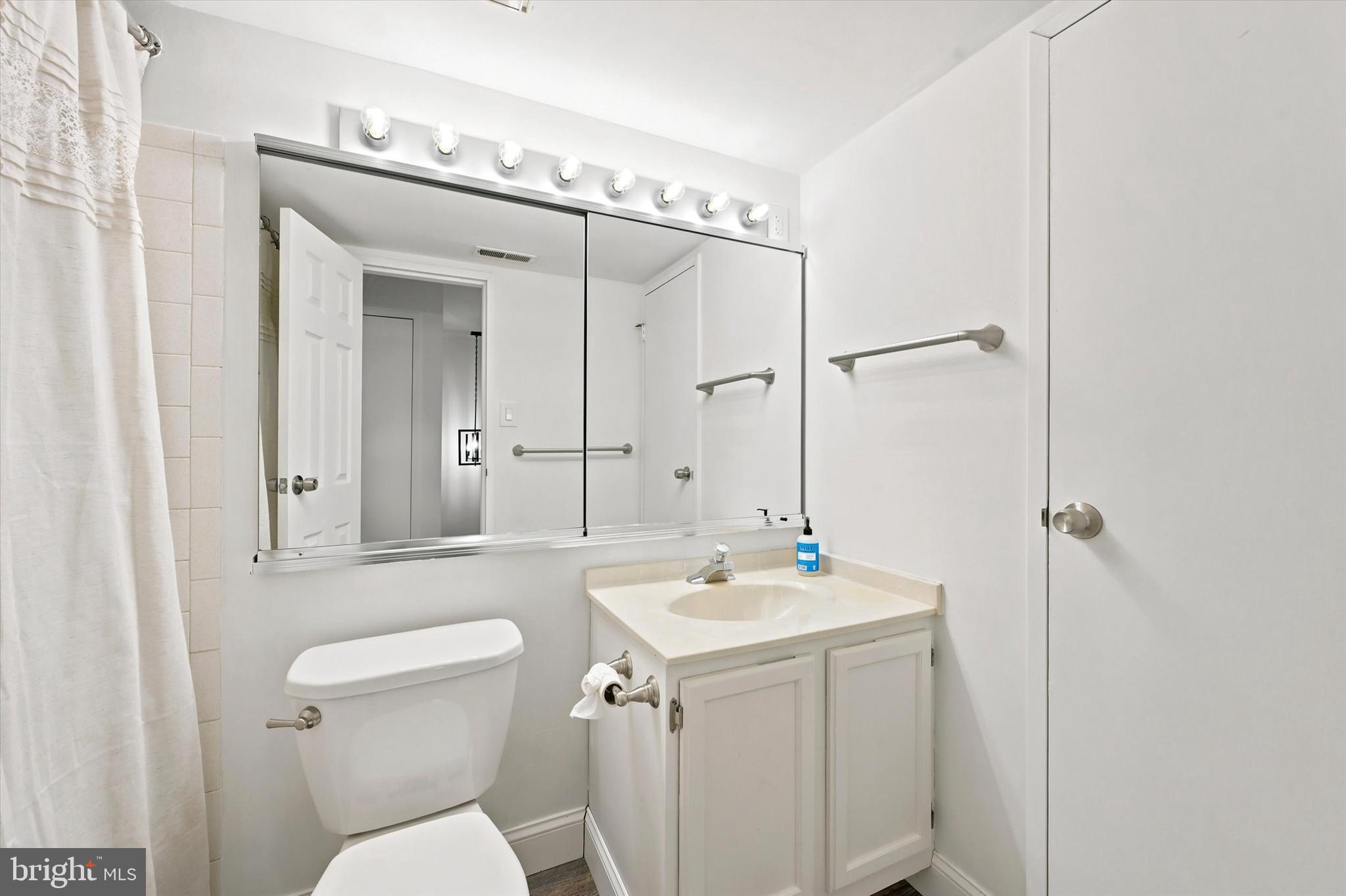 PAINTERS CROSSING - Residential