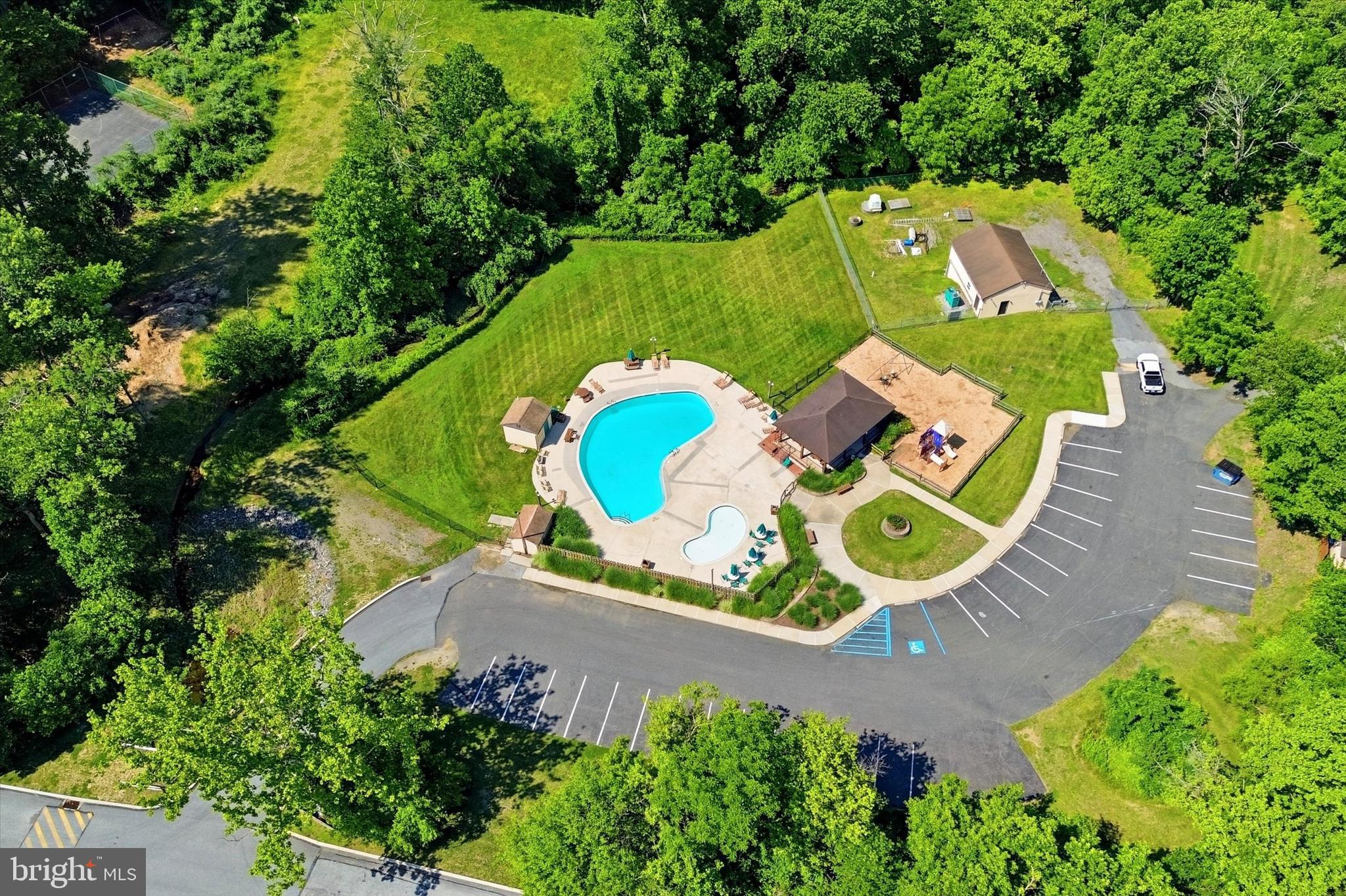 PAINTERS CROSSING - Residential