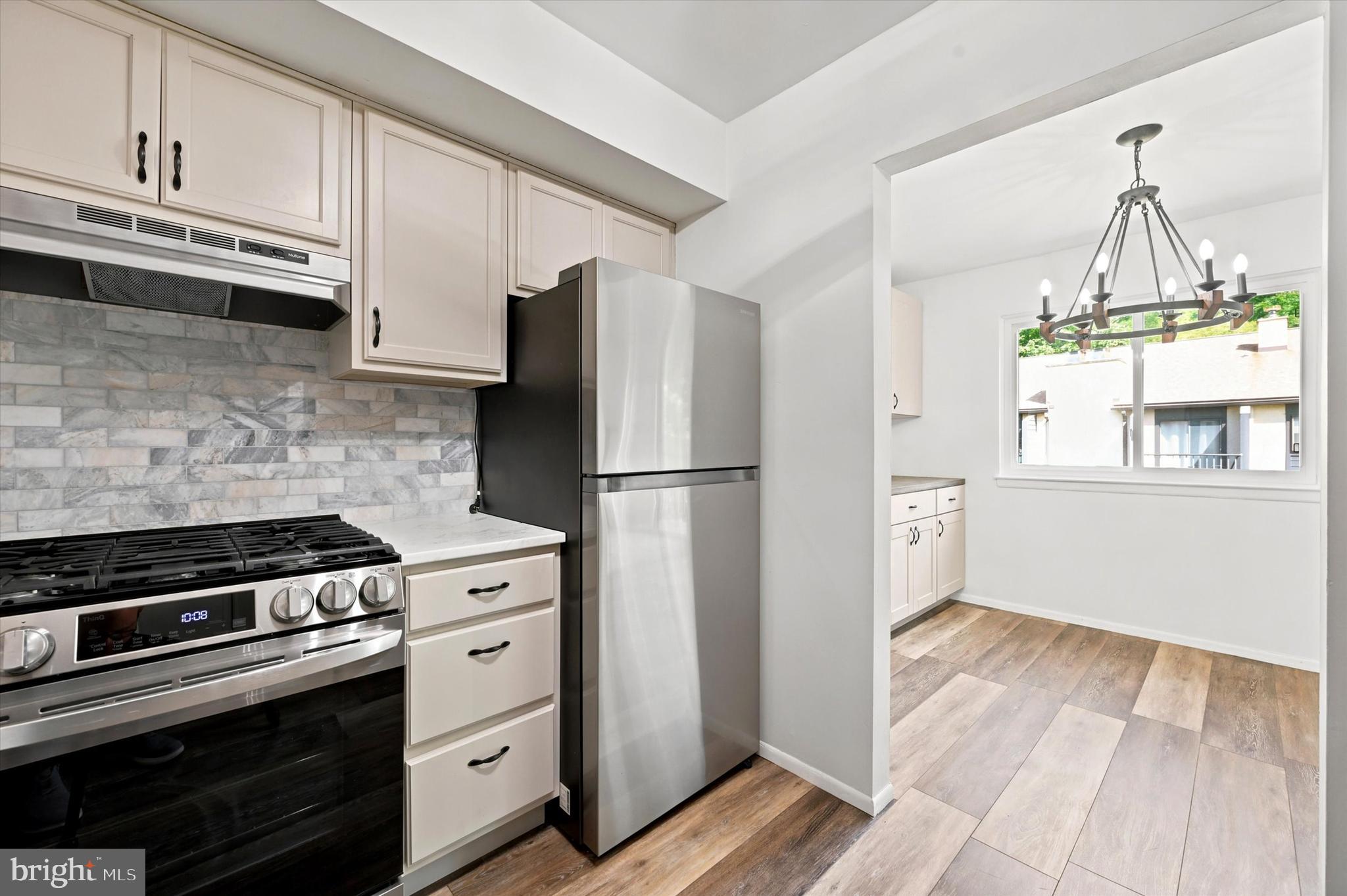 PAINTERS CROSSING - Residential