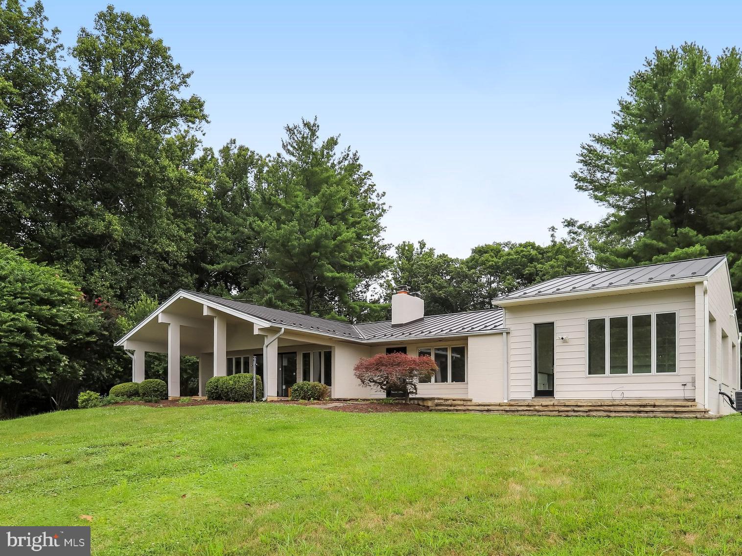 RIVERFIELD ESTATES - Residential