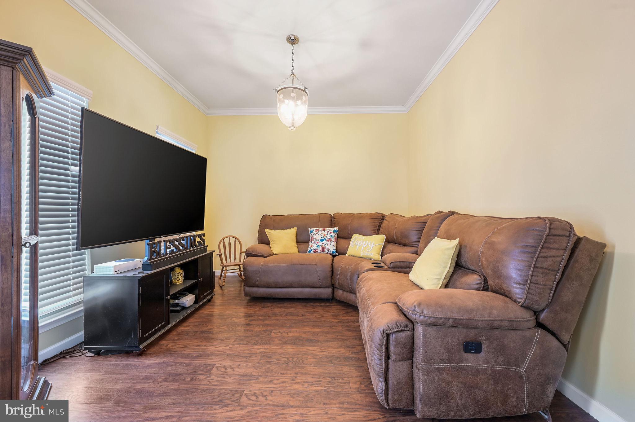 CHESTNUT RIDGE - Residential