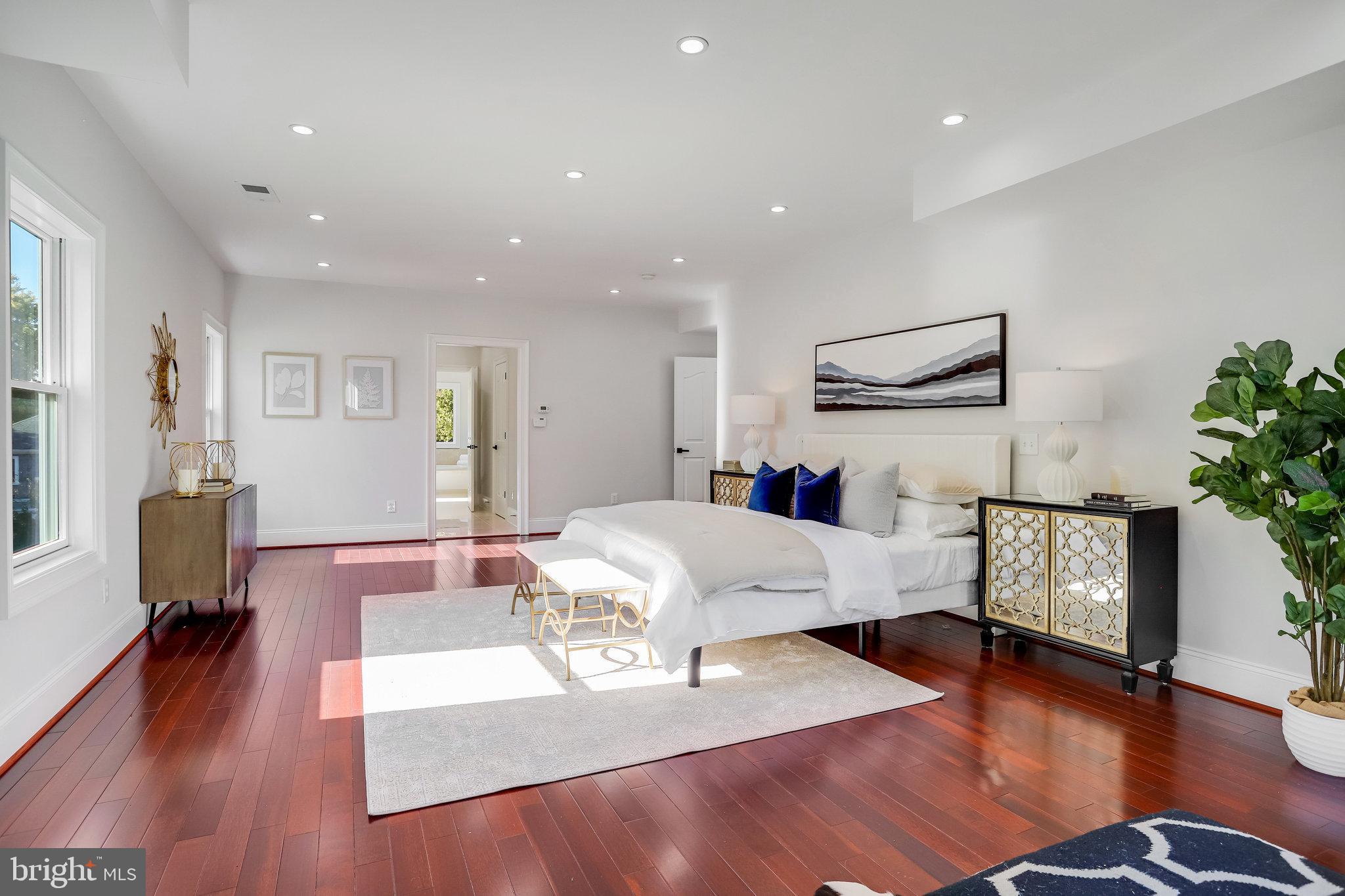 PIMMIT HILLS - Residential
