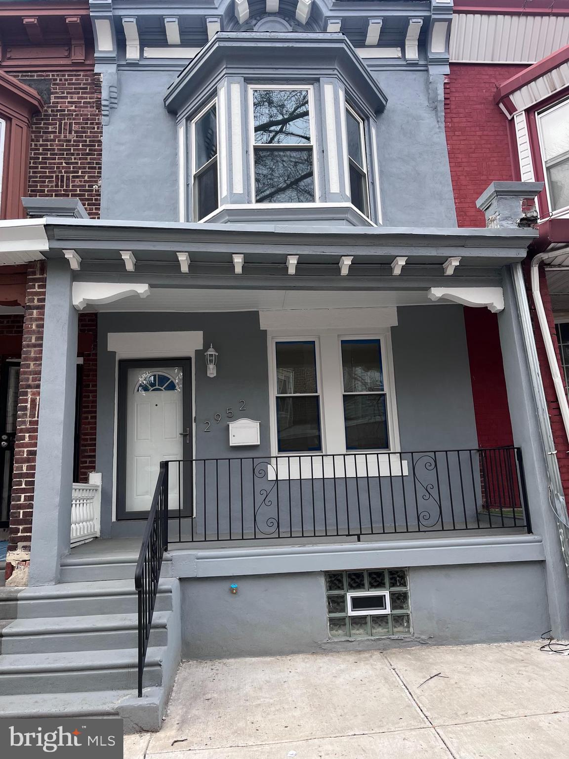 STRAWBERRY MANSION - Residential