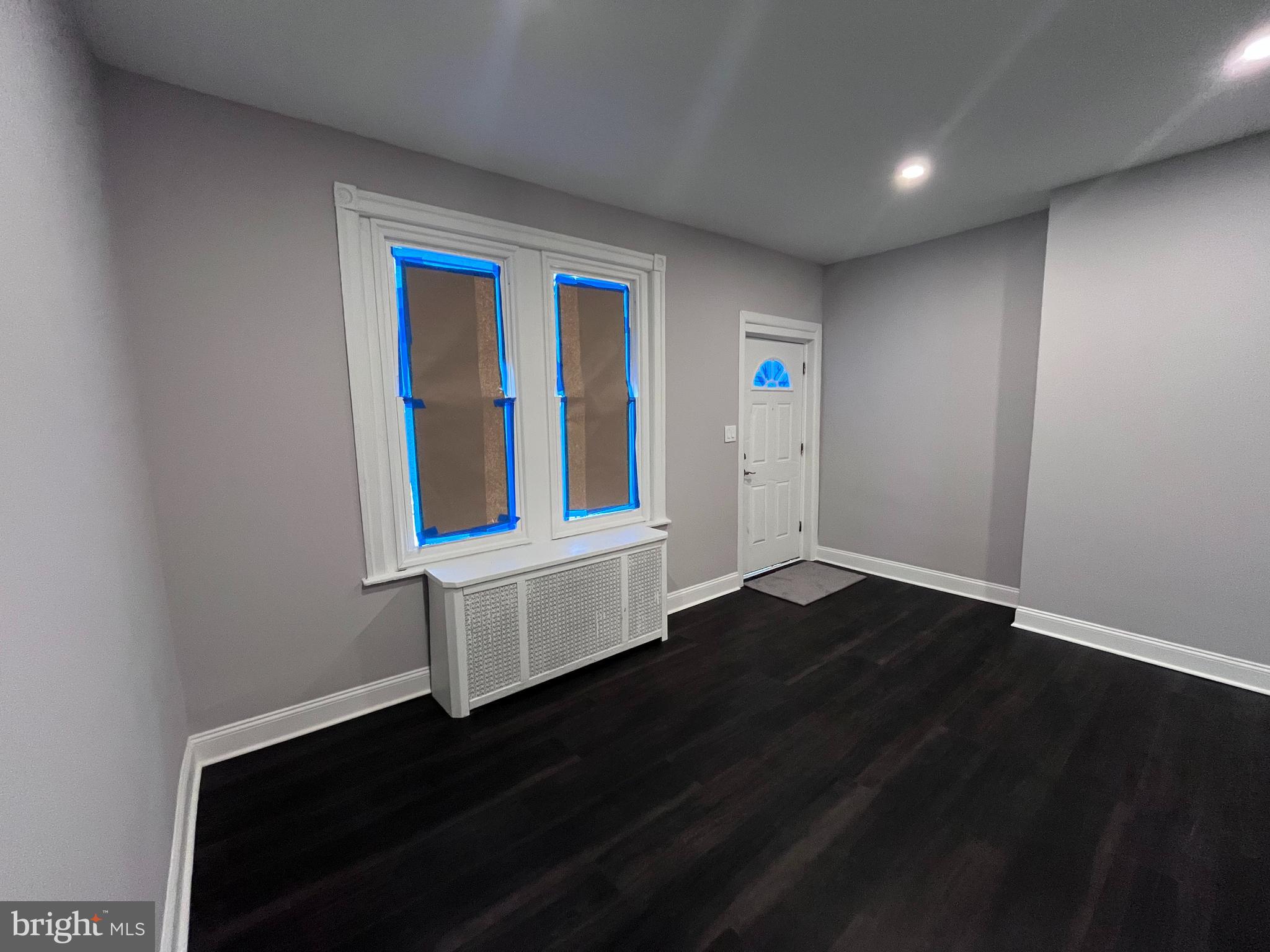 STRAWBERRY MANSION - Residential