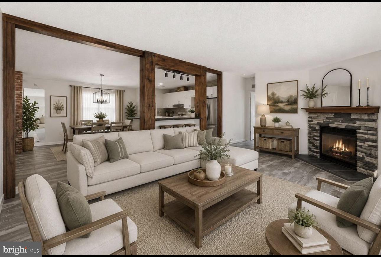 CAROLINE PINES - Residential