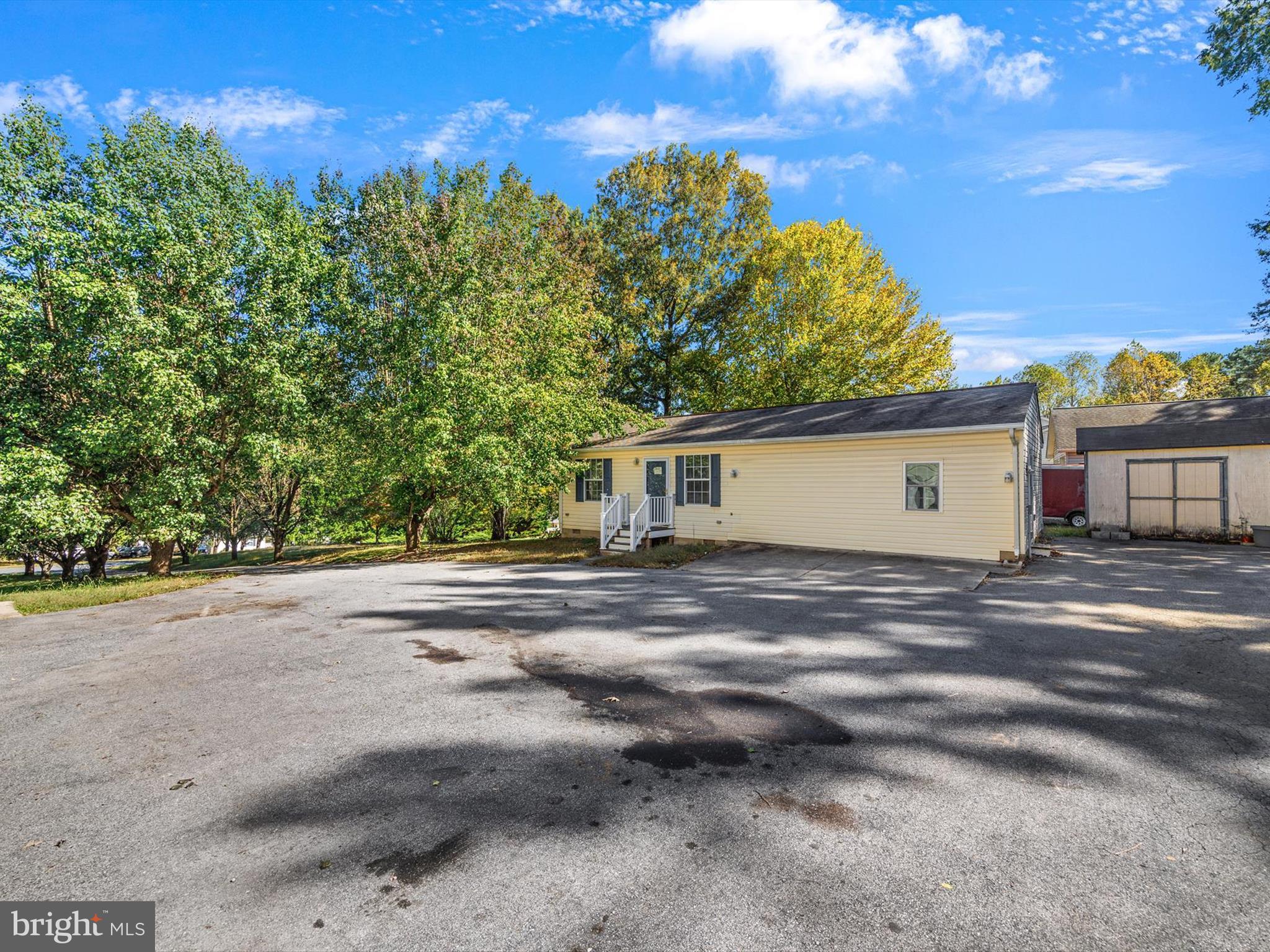 BOUNDARY CREEK - Residential