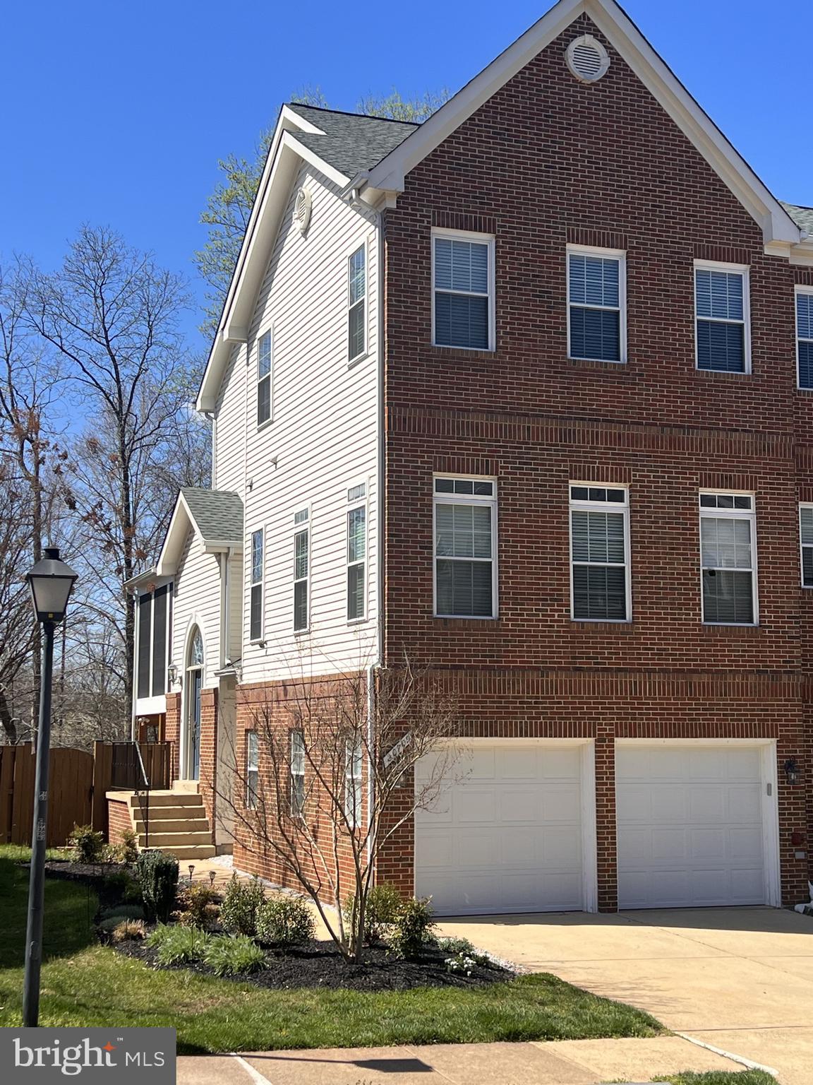CASCADES - Residential Lease