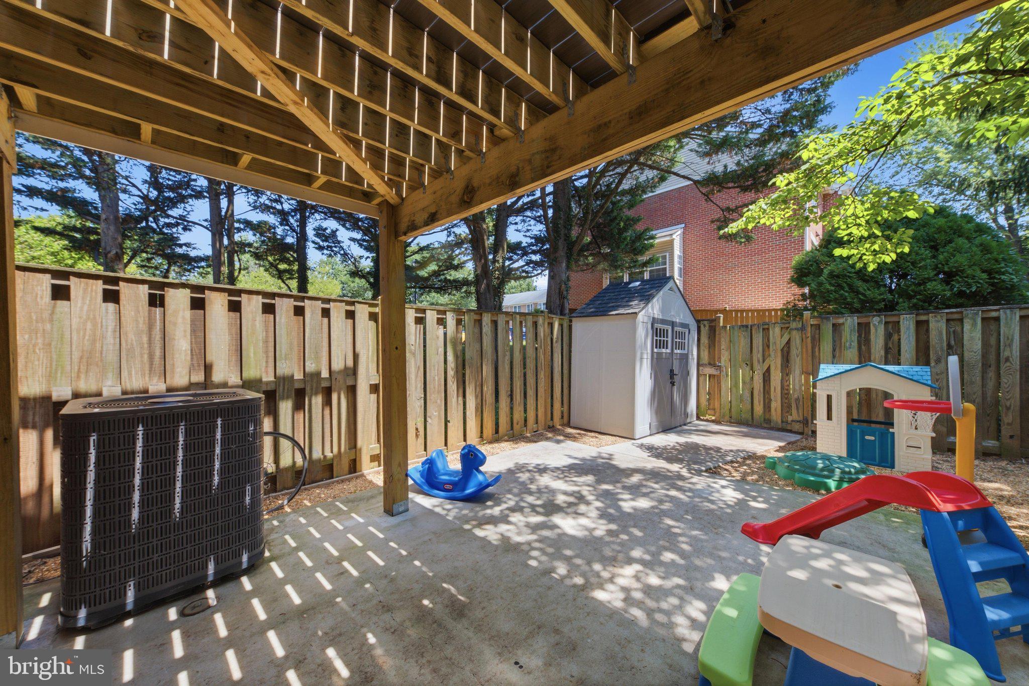 FREDERICKTOWNE VILLAGE - Residential