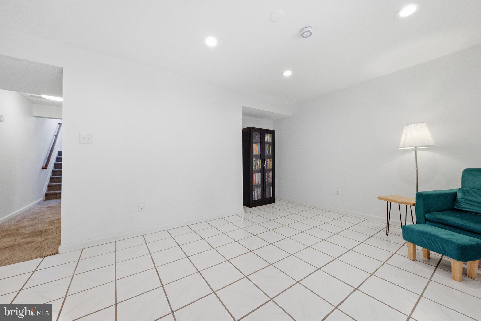 FREDERICKTOWNE VILLAGE - Residential
