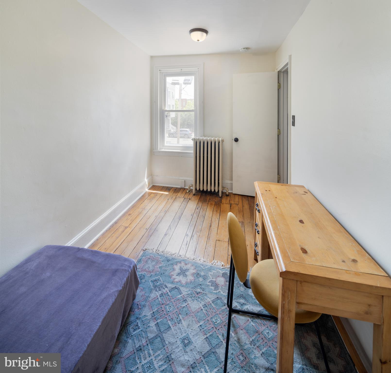 EAST KENSINGTON - Residential