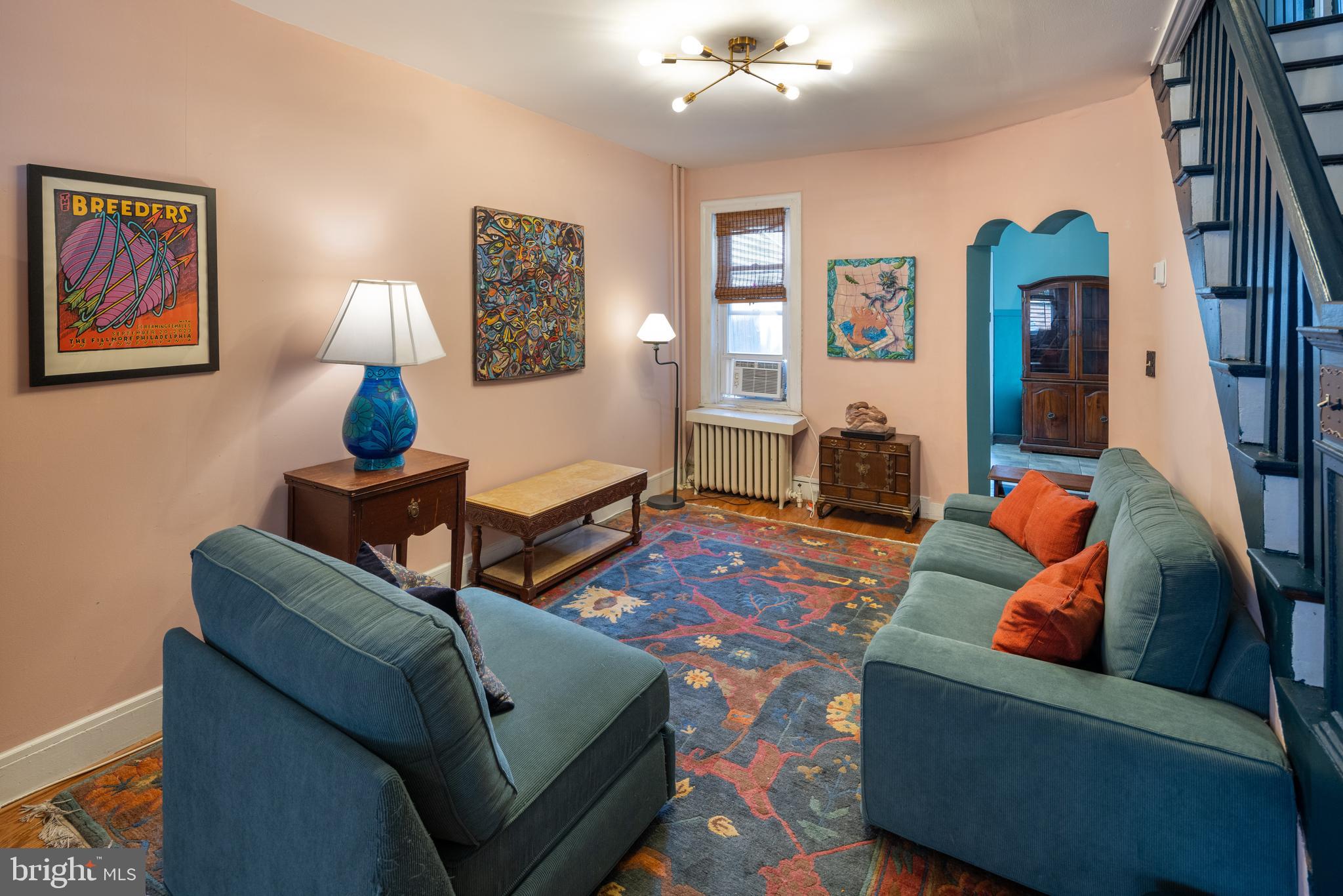 EAST KENSINGTON - Residential