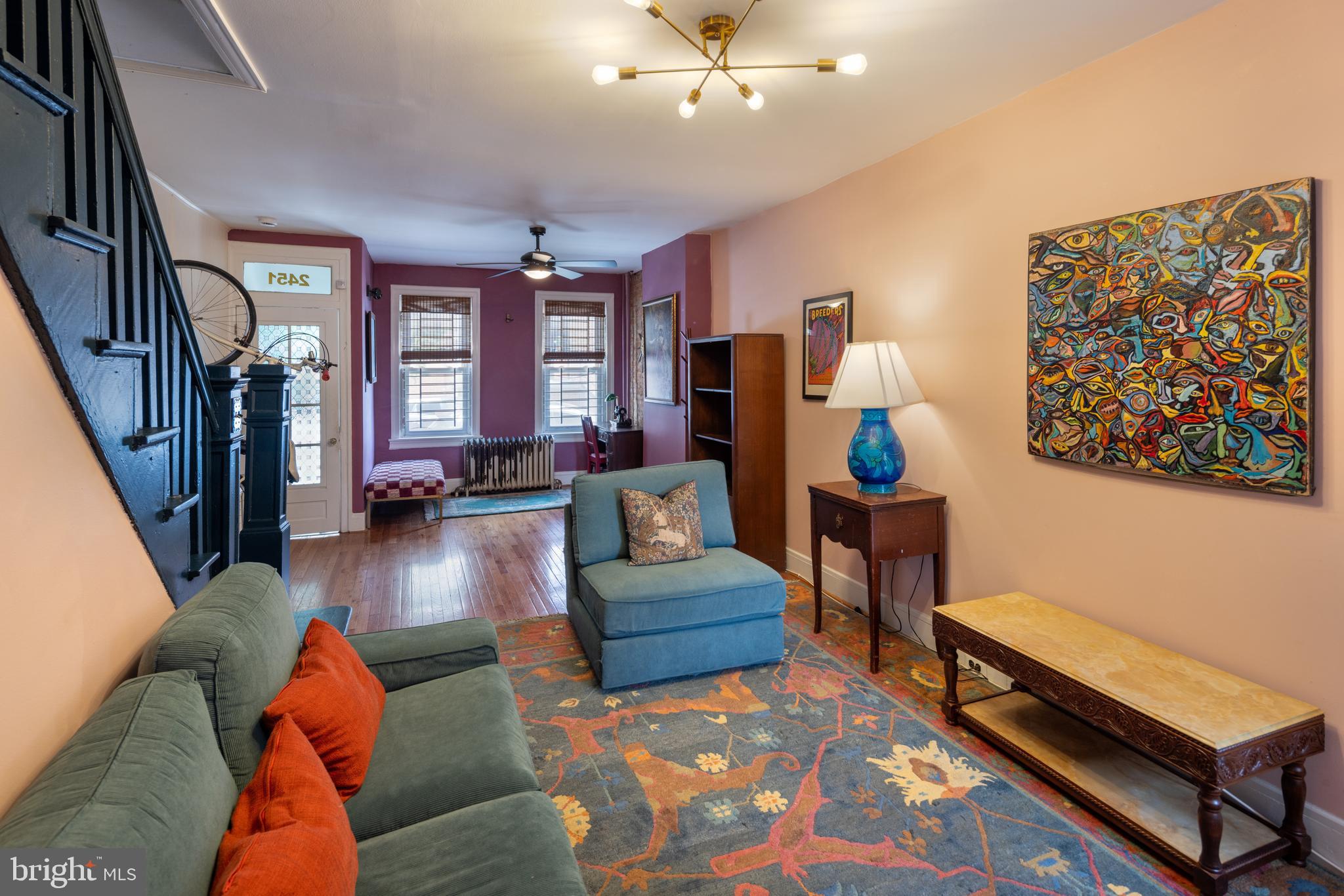 EAST KENSINGTON - Residential