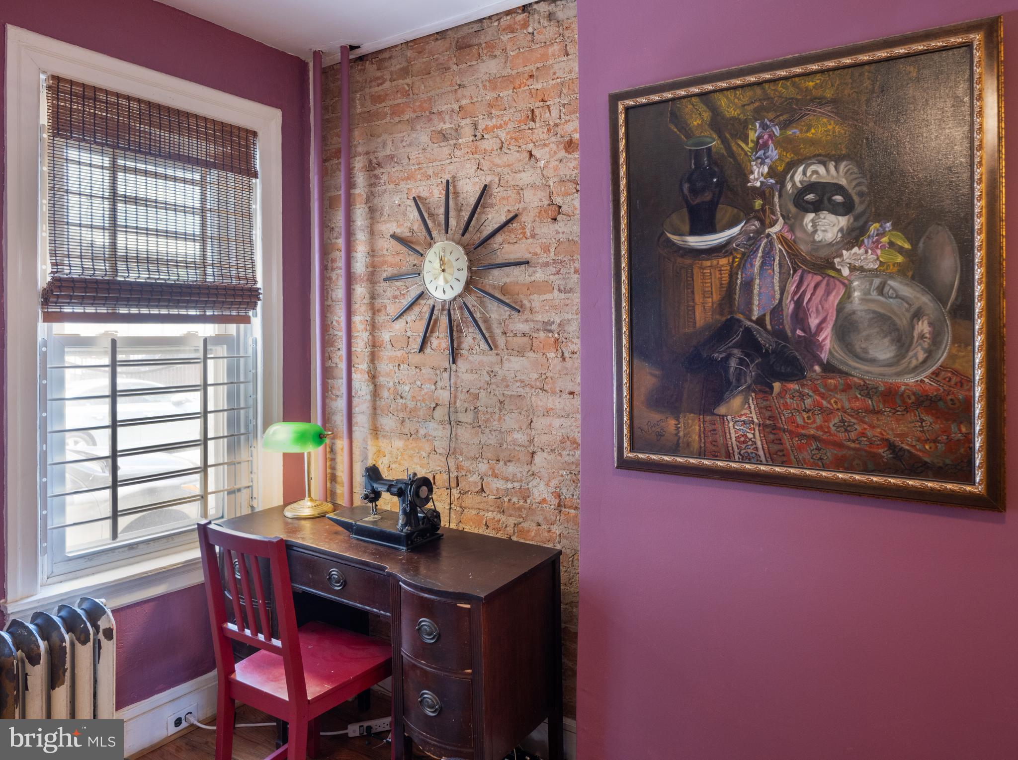 EAST KENSINGTON - Residential