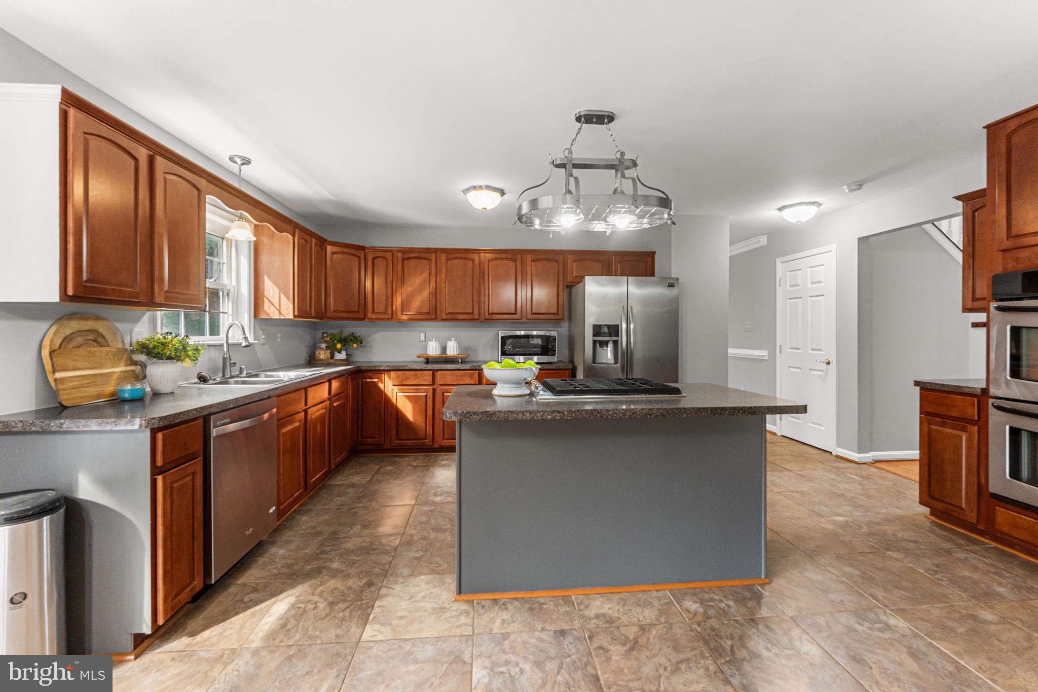 HUNTERS RIDGE - Residential