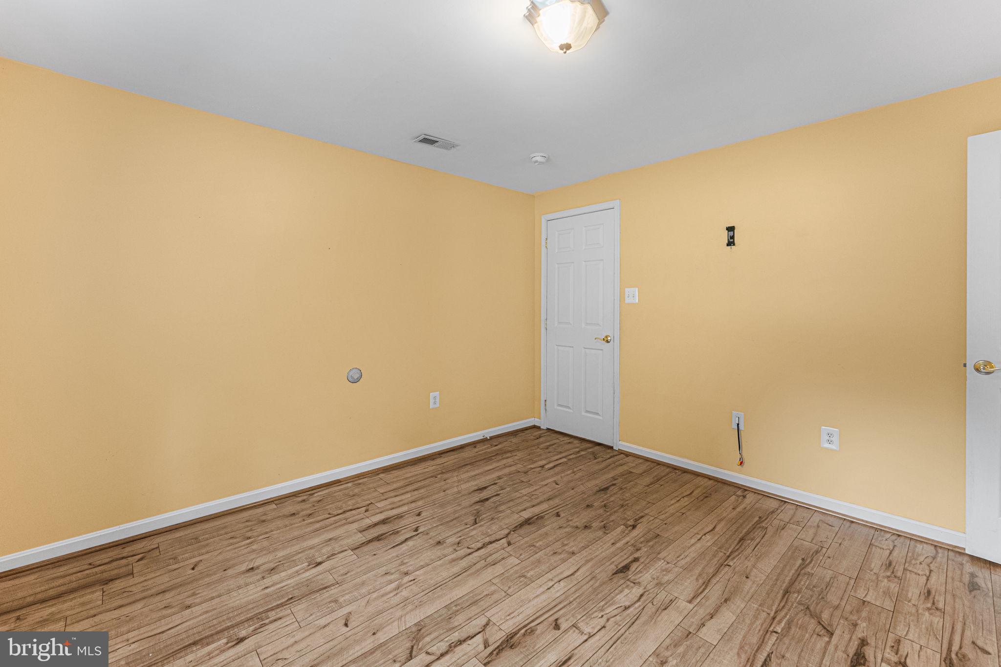 HUNTERS RIDGE - Residential