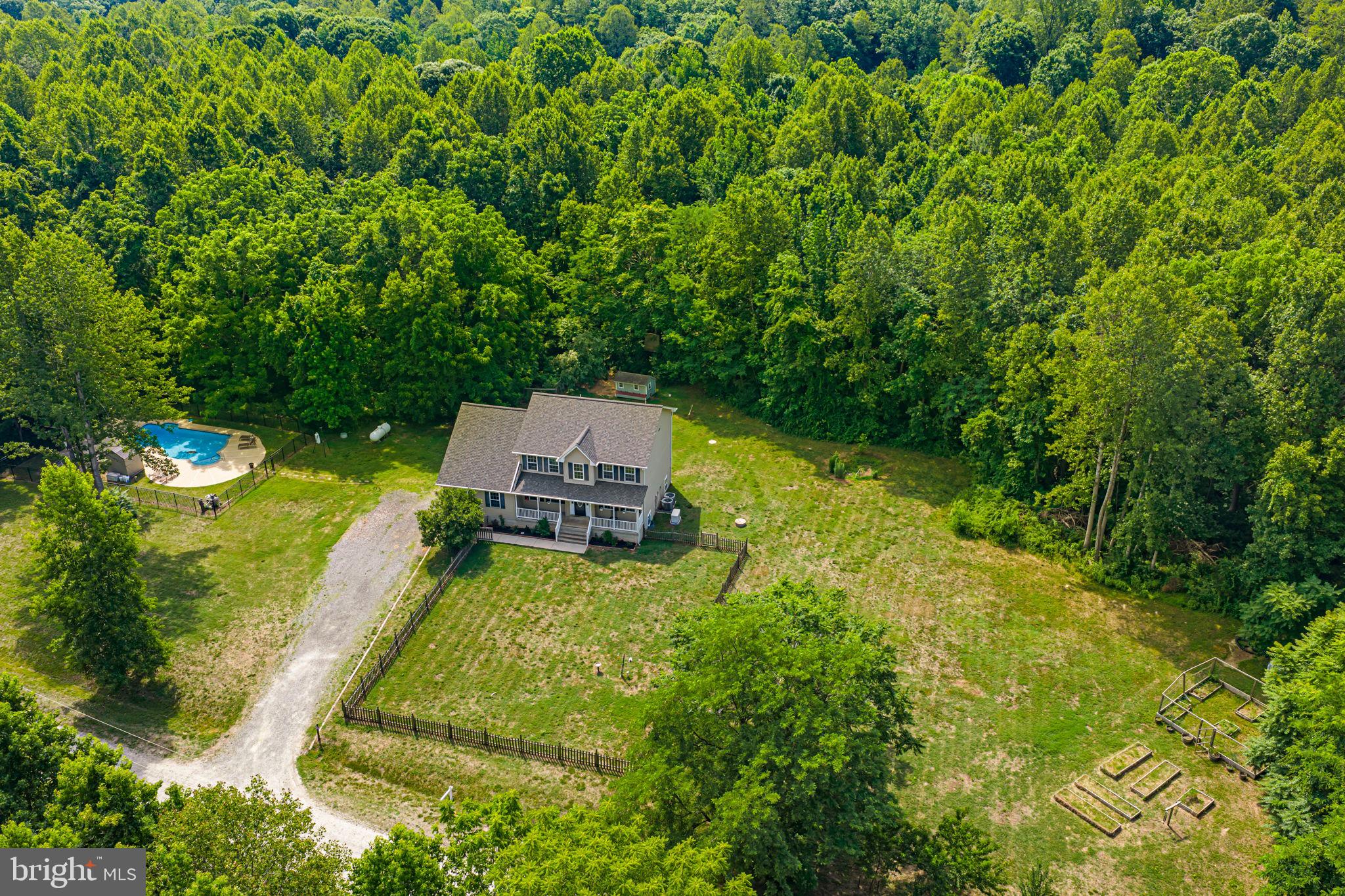 HUNTERS RIDGE - Residential