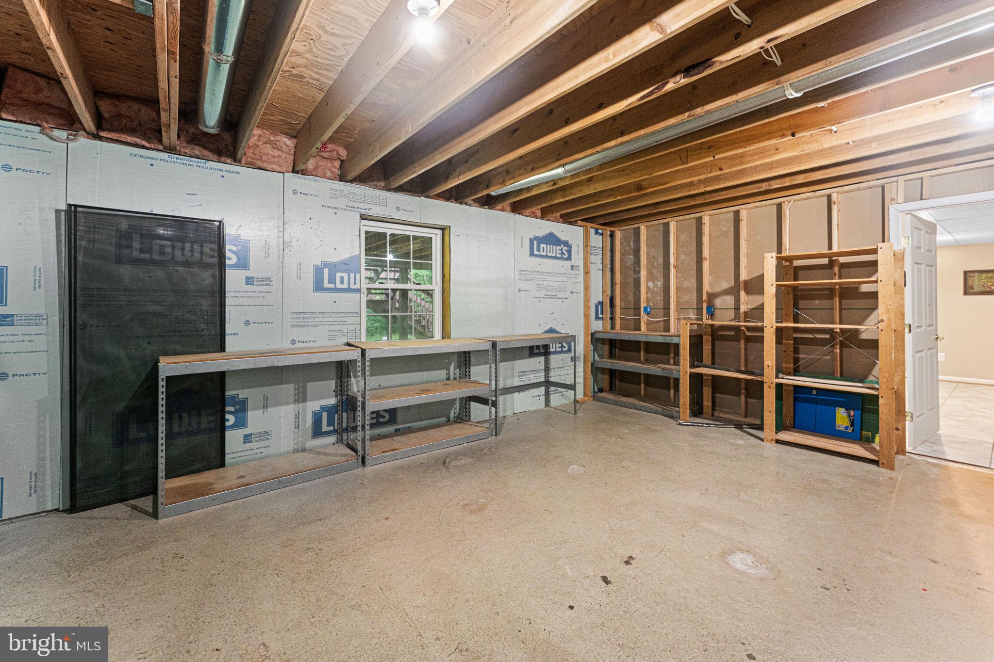 HUNTERS RIDGE - Residential