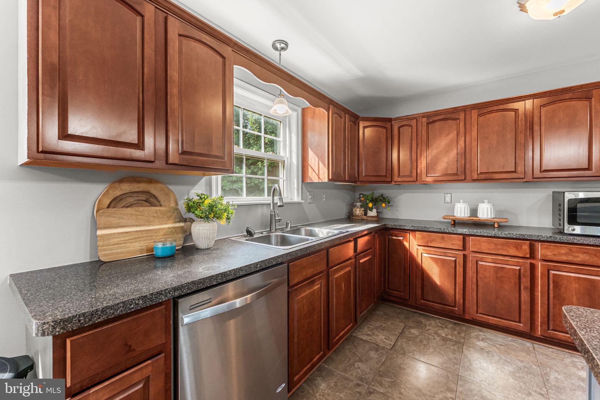 HUNTERS RIDGE - Residential