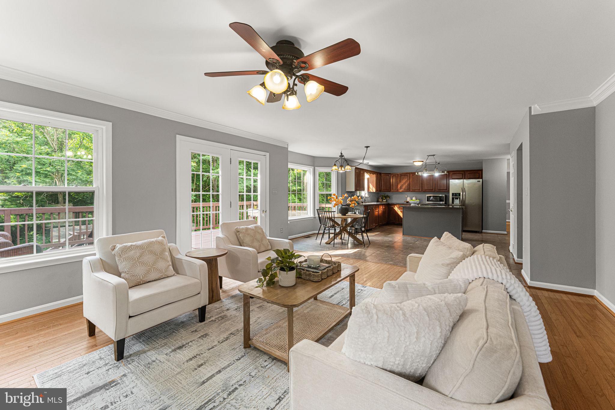HUNTERS RIDGE - Residential