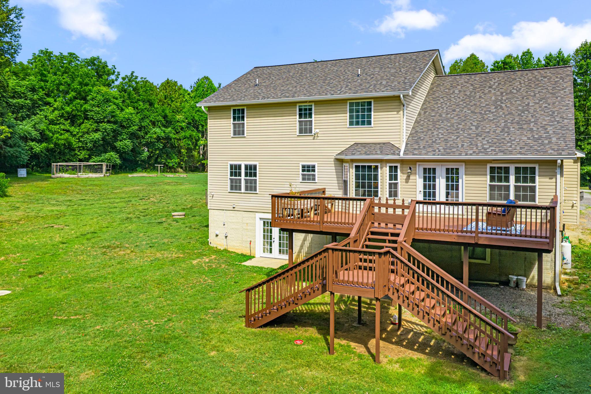 HUNTERS RIDGE - Residential