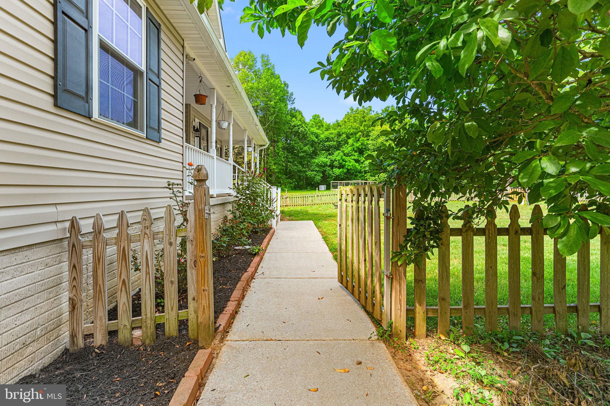 HUNTERS RIDGE - Residential