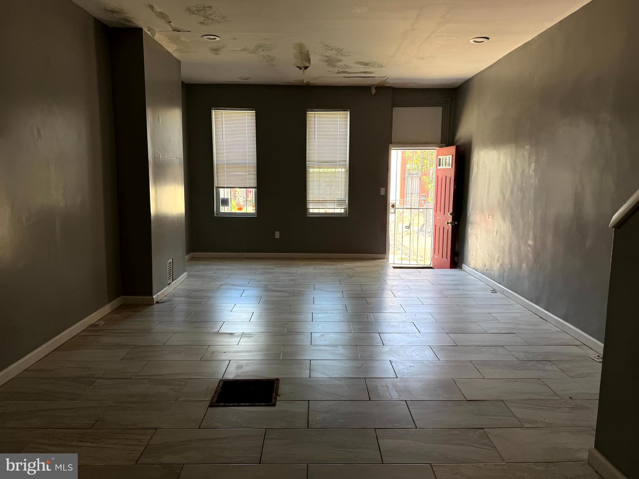 BRIDGEVIEW - GREENLAWN - Residential