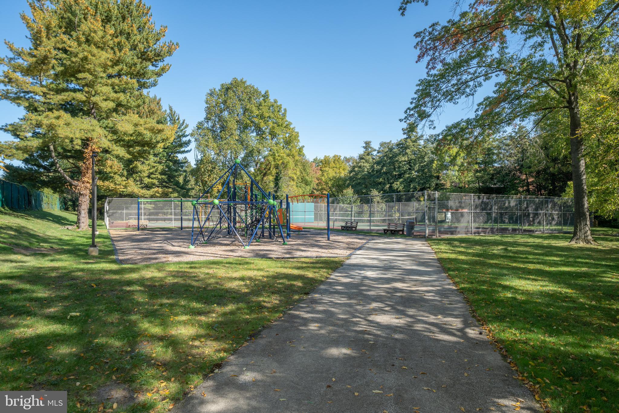 GREEN HILL - Residential